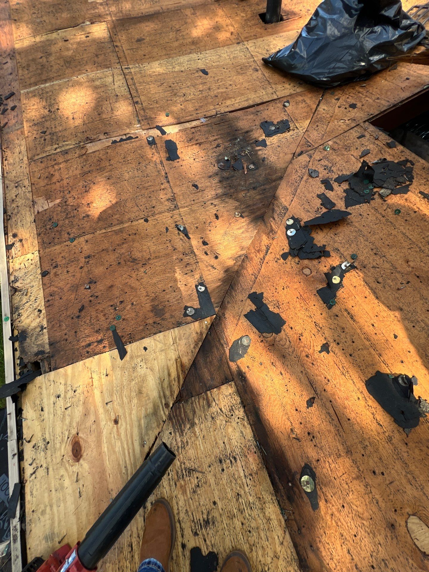 Residential Roofing Installation using Owen's Corning Duration (Lifetime) Shingles by Roof Repair Company