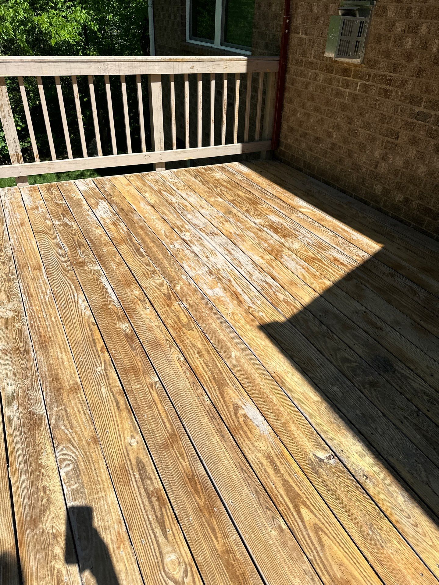 Weathered Deck using AcryFin by DuraSeal