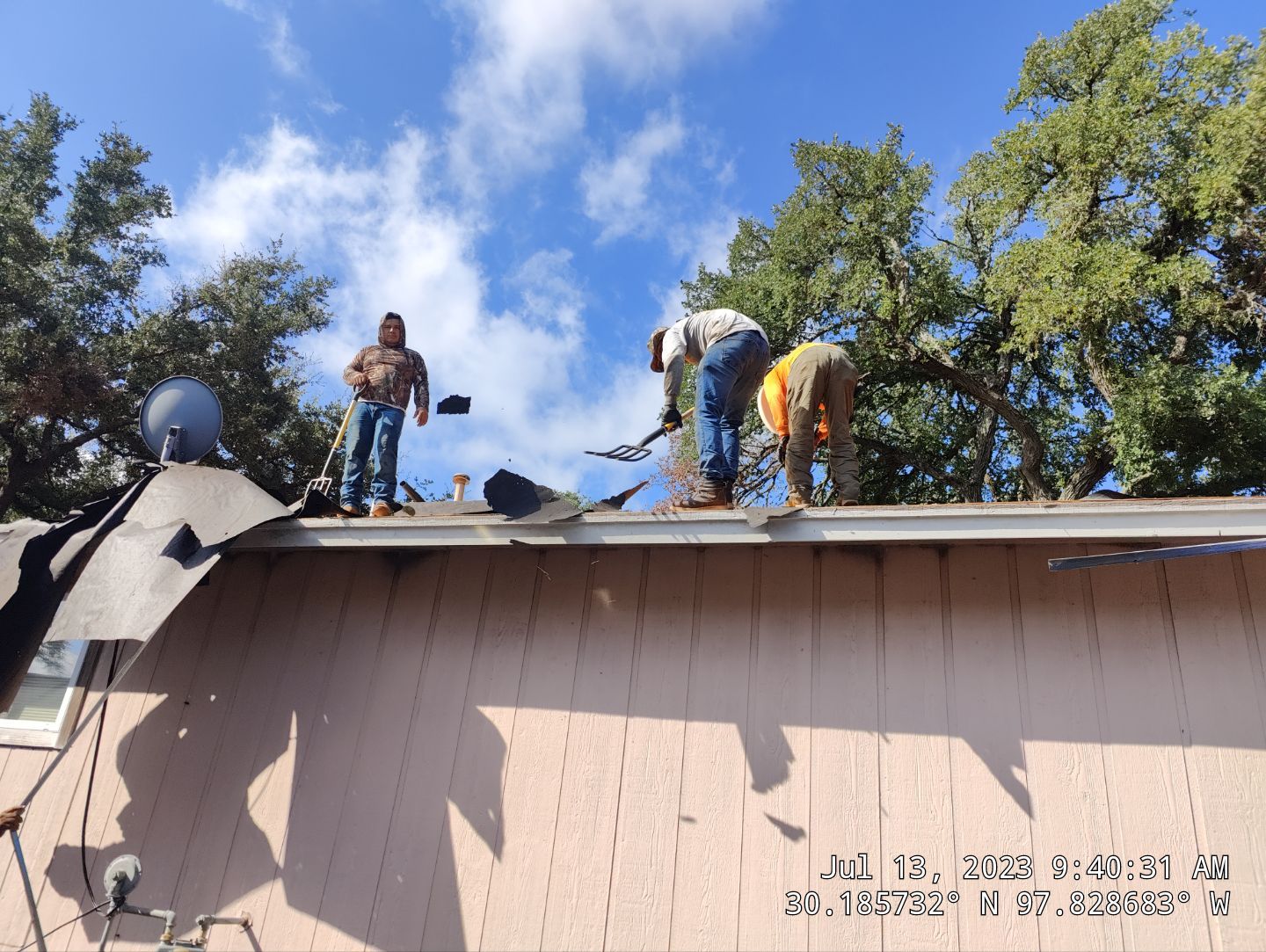 Residential Roofing Installation using Owens Corning Oakridge Estate Grey by DeZign Roofing & Exteriors