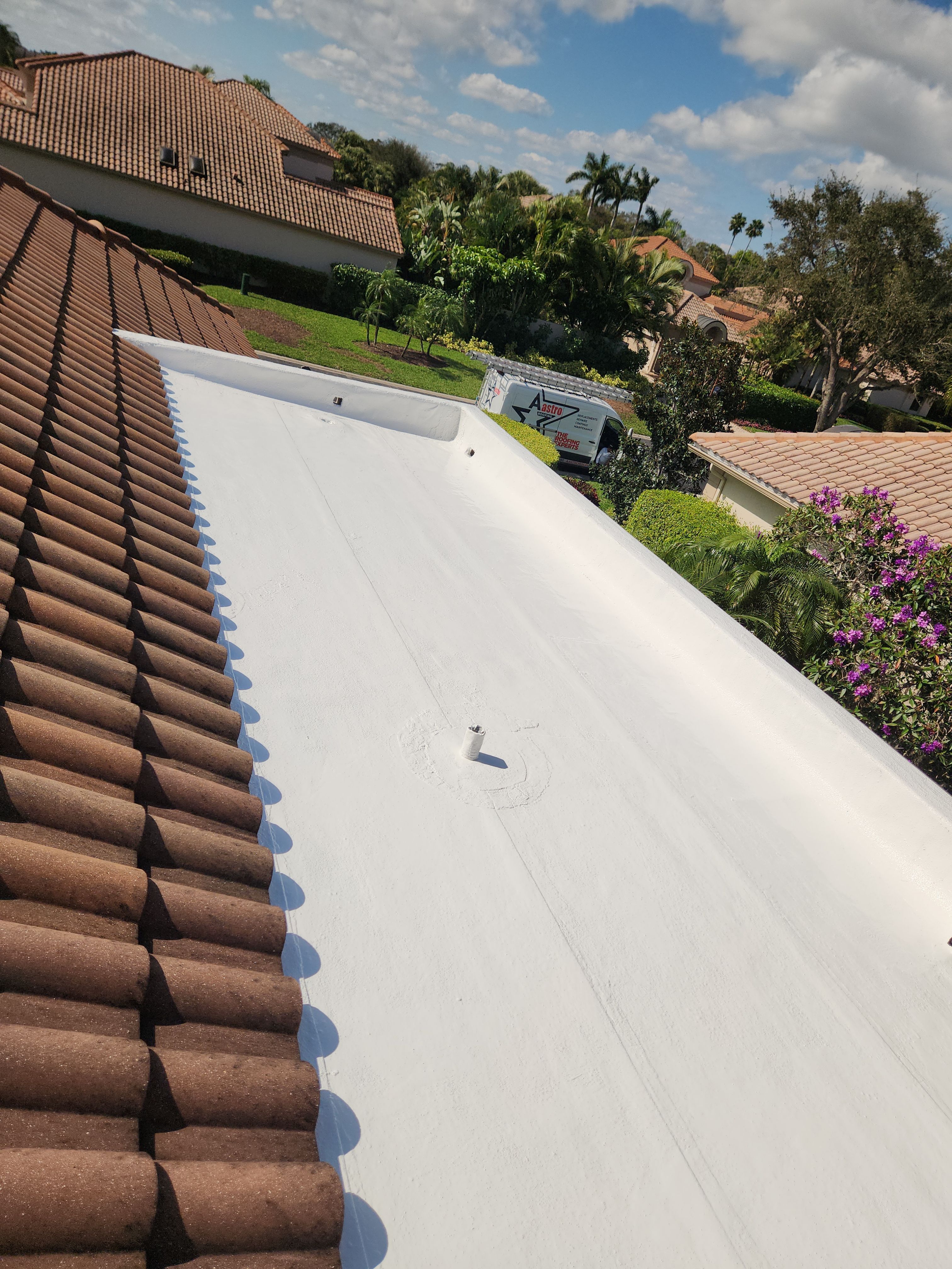 Flat Roof Waterproofing and Silicone Coating in Boca Raton by Aastro Roofing