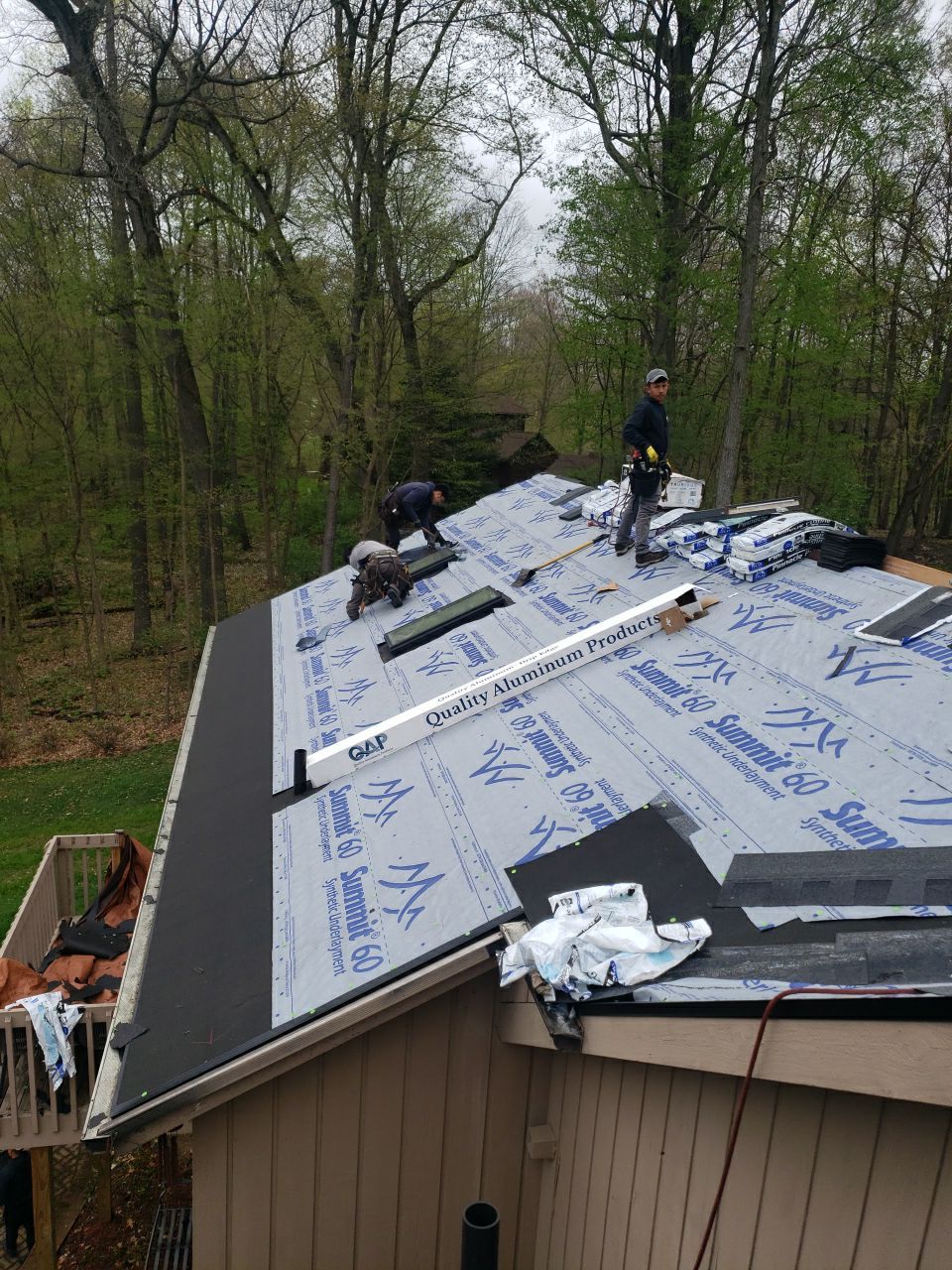 Brand: Atlas Pinnacle Color: Pristine Scotchgard Black Drip: Black by Eagle Eye Roofing