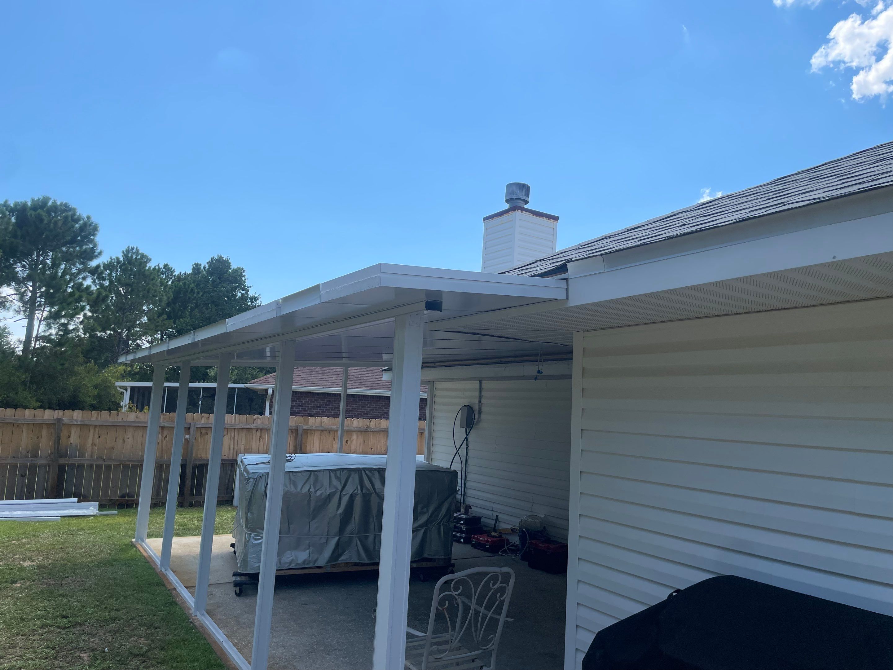 Screen Under in Navarre by Titan Sunrooms