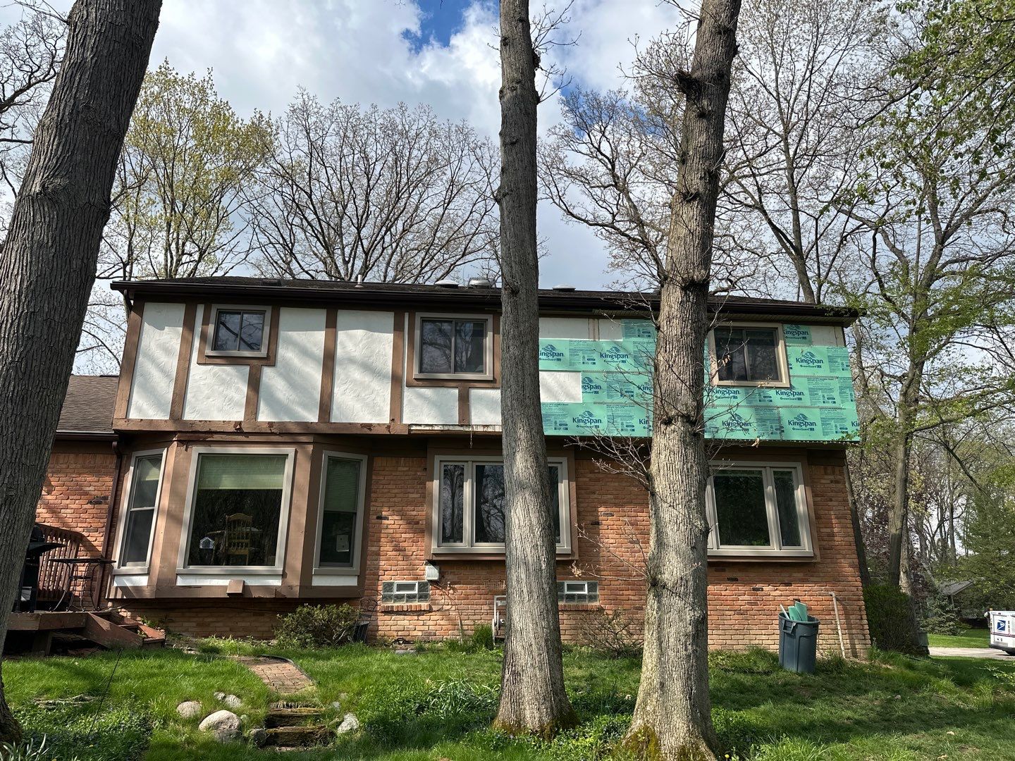 Siding Installation using Alside Monterey Sand by 180 Contractors