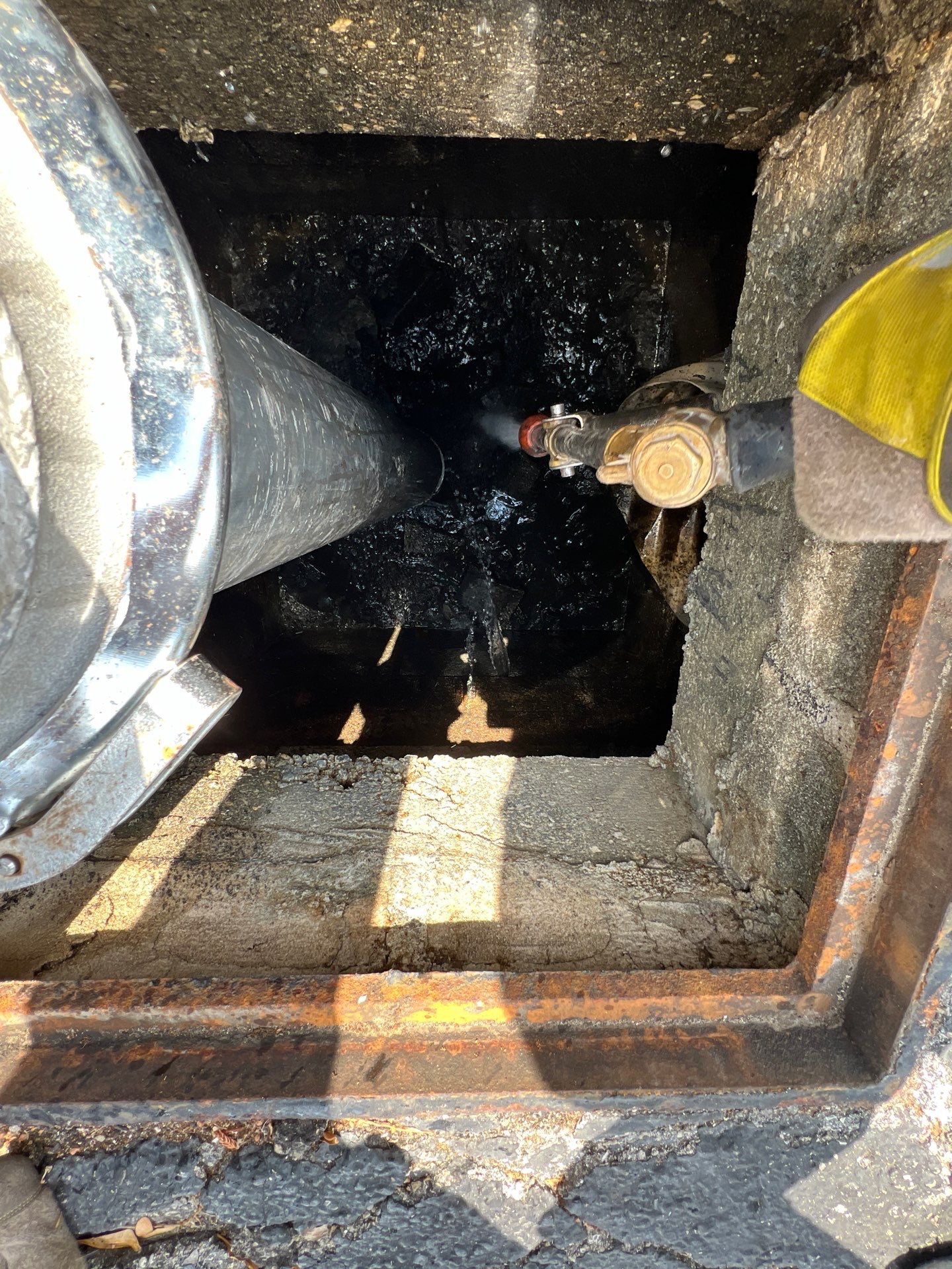 Marco Island Condo Stormwater System Maintenance by APS Power & Water