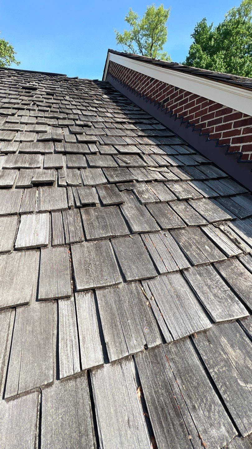 Falls Church - 18" Perfection CCA Shakes in Western Red Cedar by RM Banning, Inc.