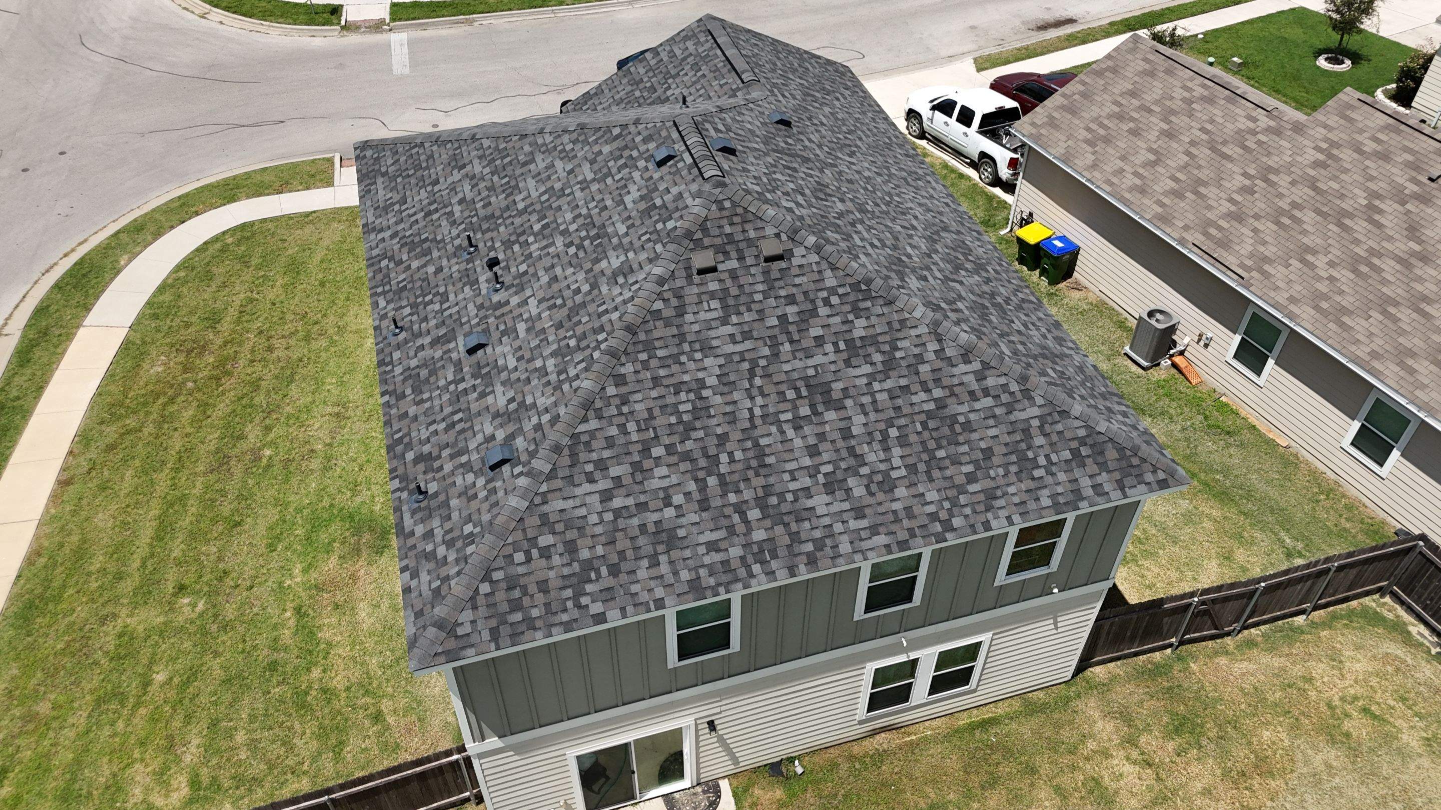 Williamsburg Grey - Owens Corning TruDefinition Duration by RoofsOnly.com