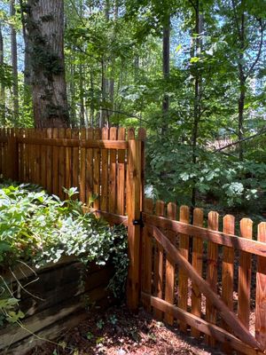 Fence using Wood Sealant