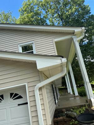 Gutter Cleaning in Byram, NJ — Gallo Bros job photo