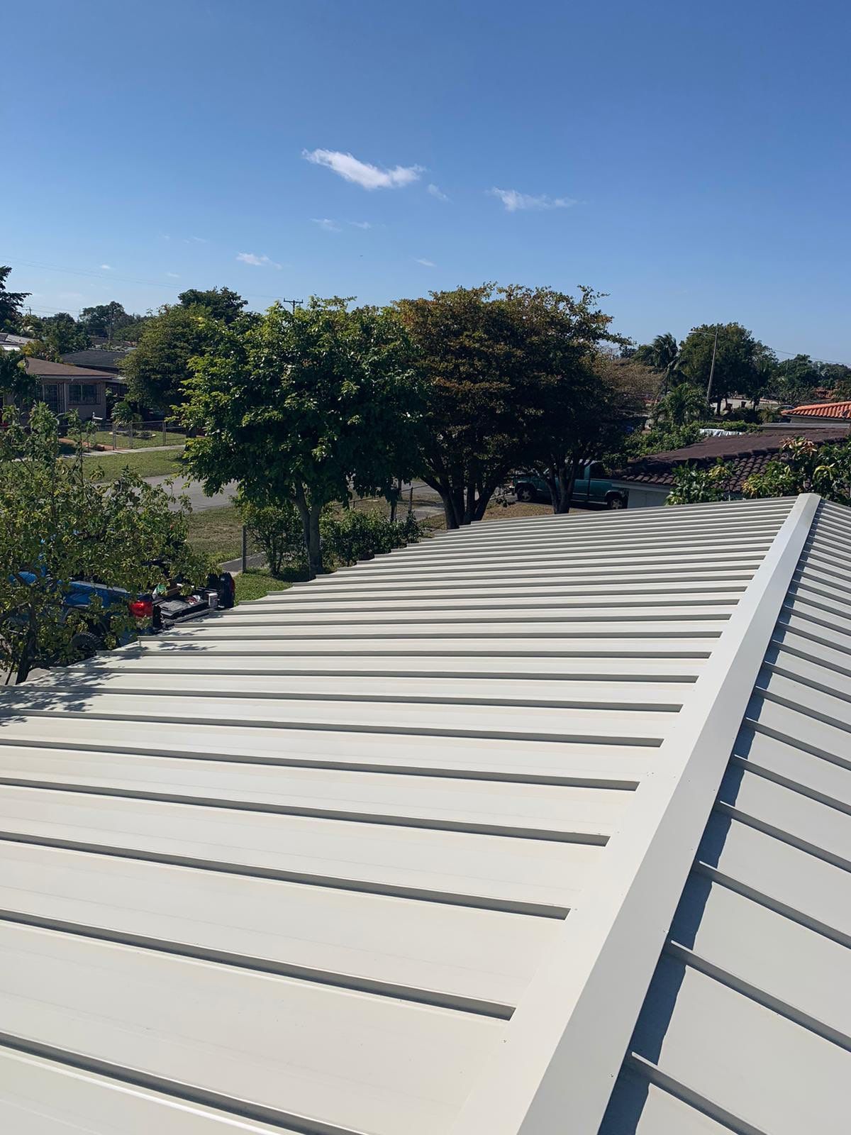 Metal Roof - Galvalume - Almond by Istueta Roofing