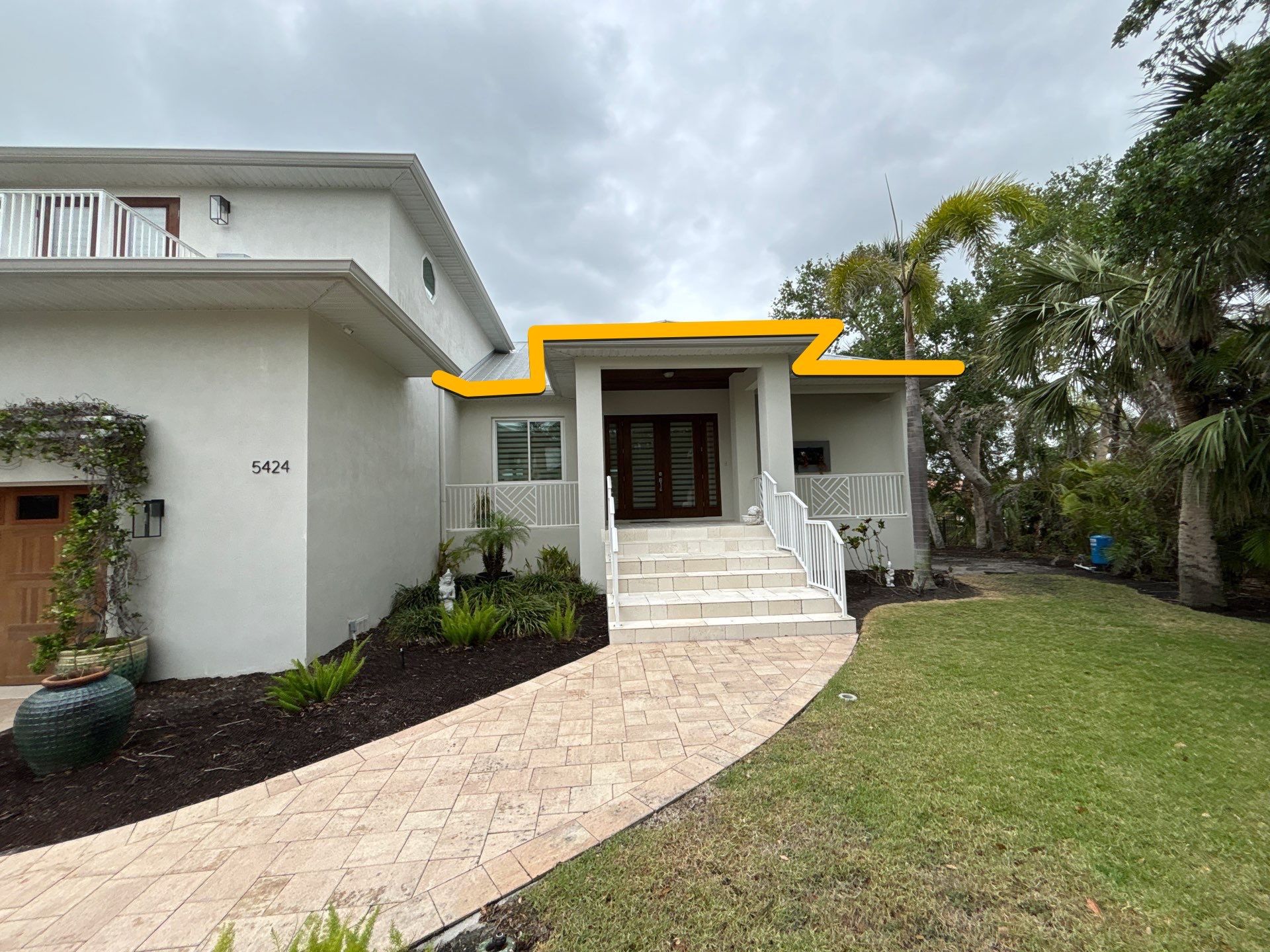 6-Inch White Seamless Gutters Installation in Siesta Key FL by Gutter Professors