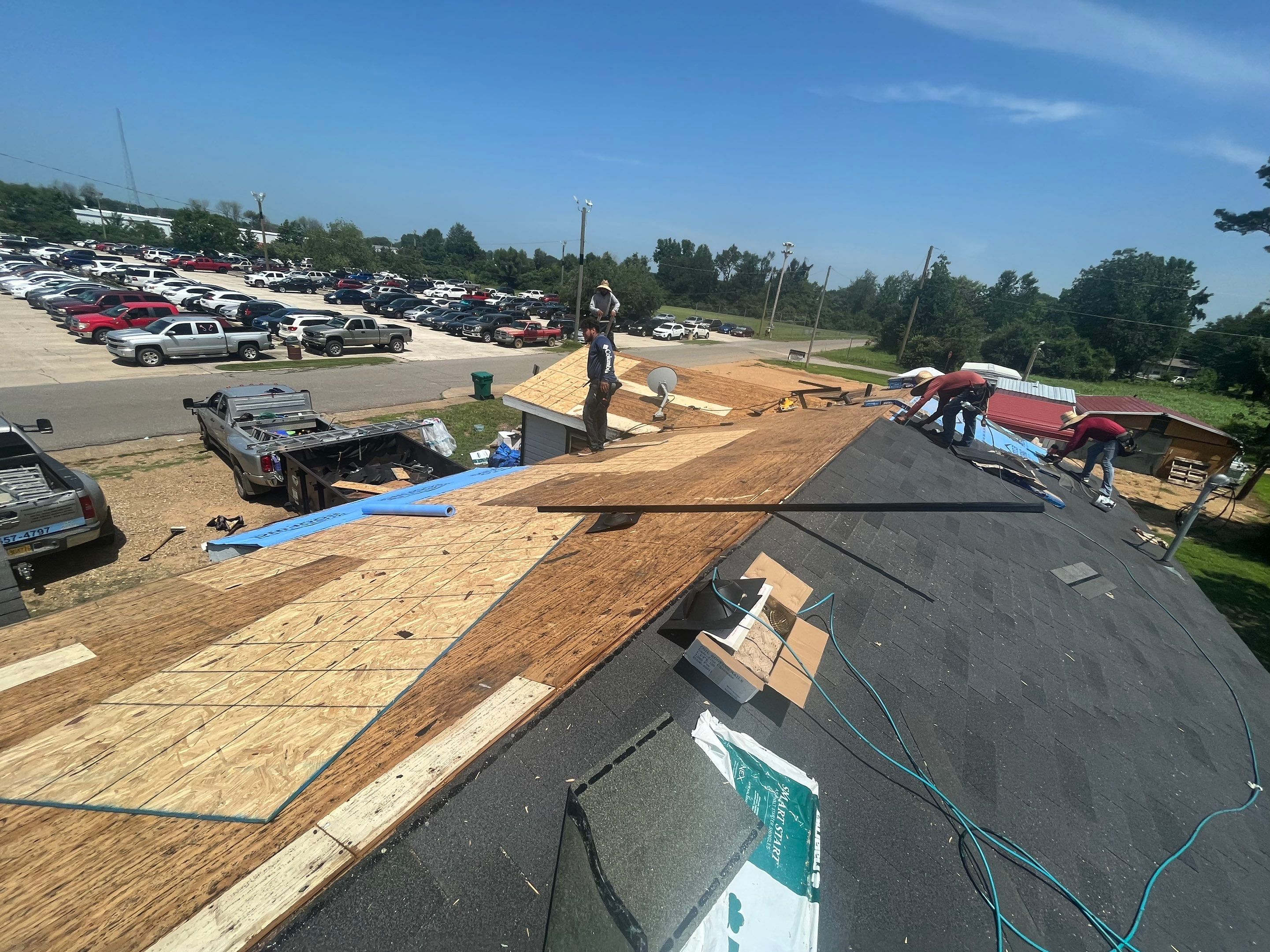Residential Reroof: 25 Year 3-Tab Shingle by Hostetler Roofing