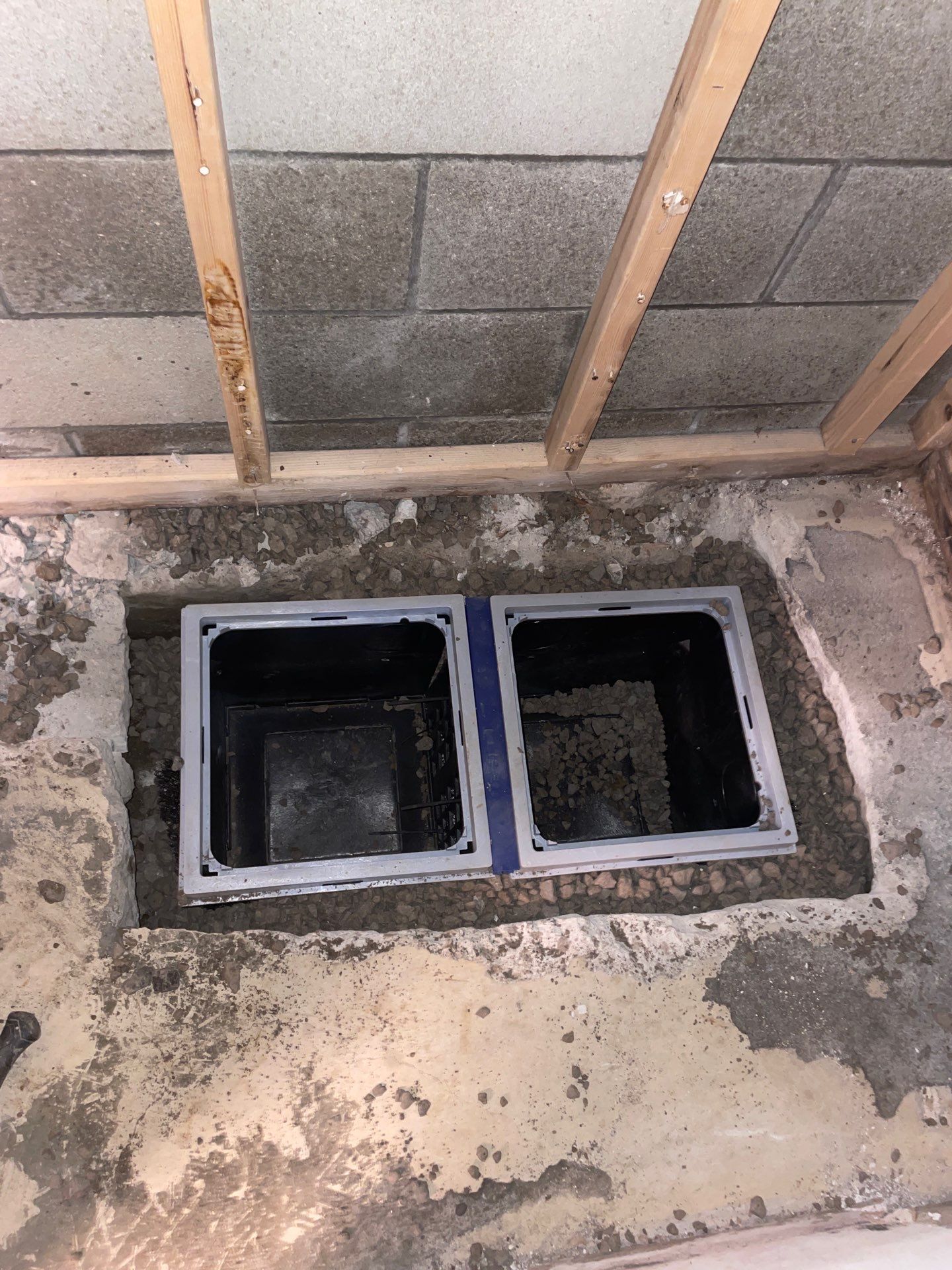 Crawl Space Interior/Exterior Waterproofing by Toledo Basement Repair 