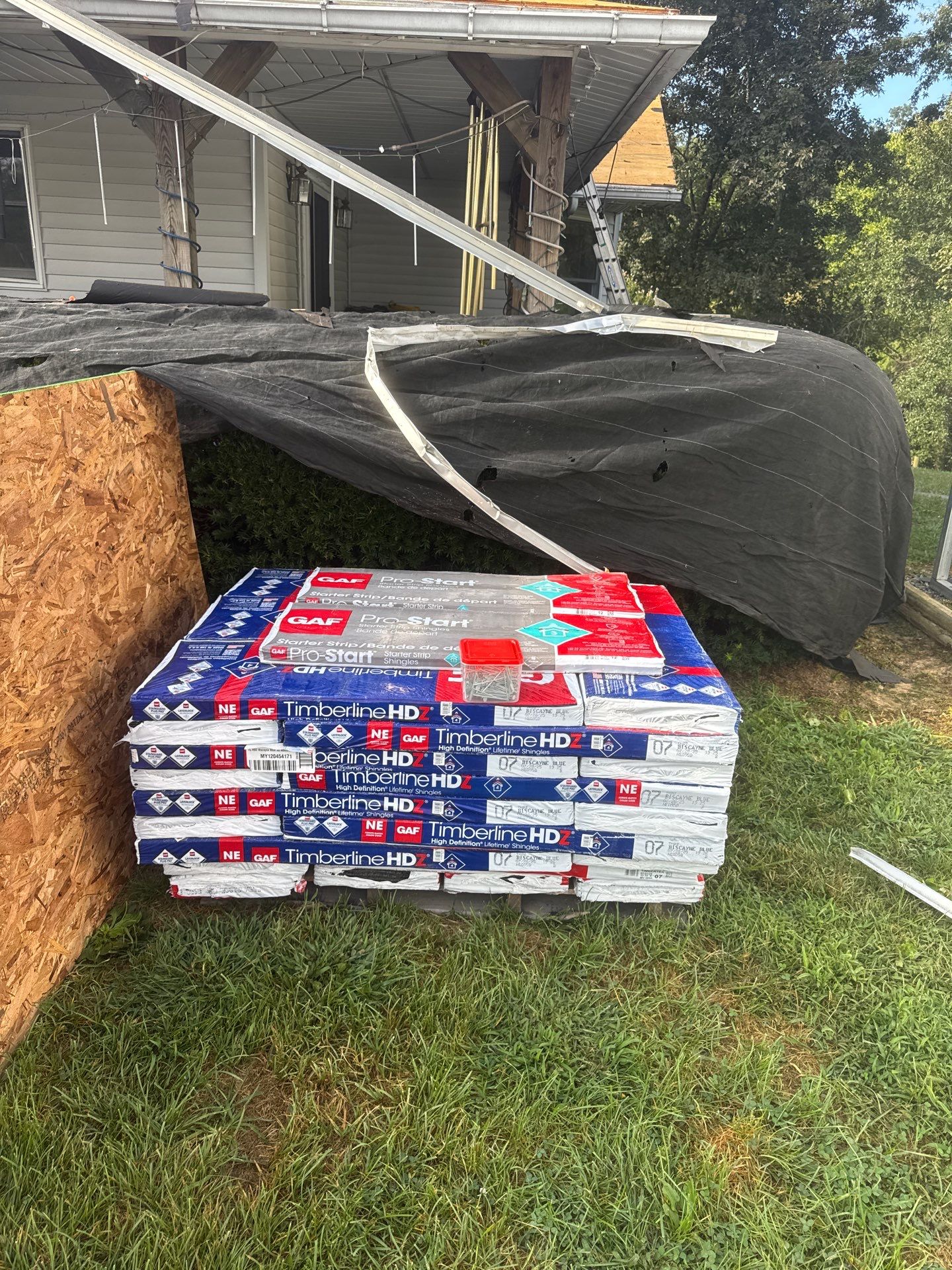 Residential Roofing Installation using GAF Timberline HDZ Charcoal by Rainstoppers Roofing