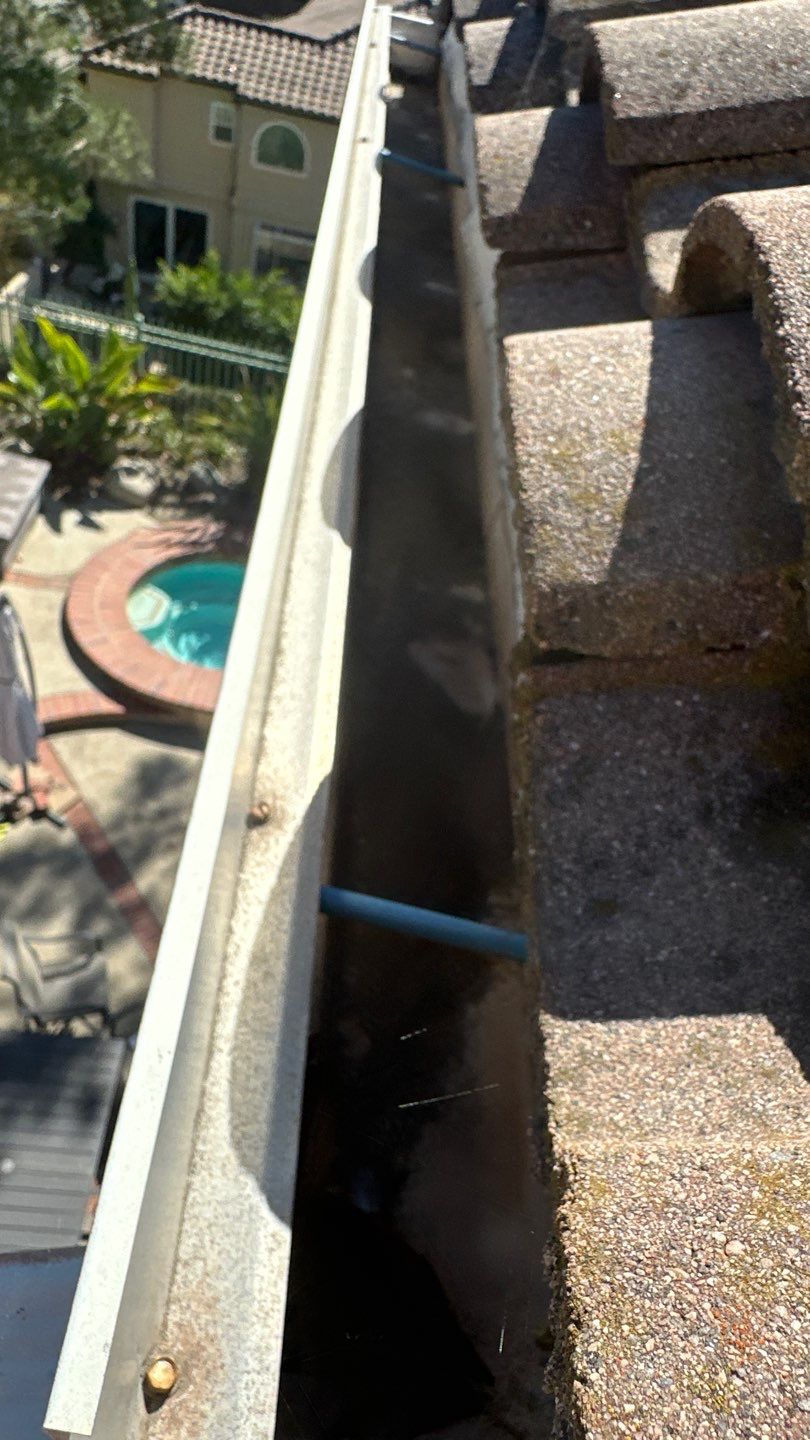 Coto De Caza Gutter Cleaning by Property Cleaning Experts