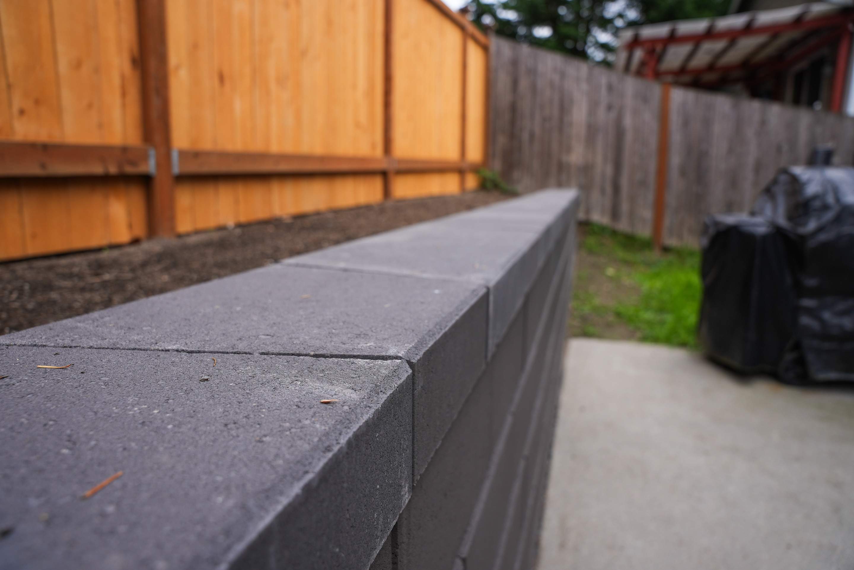 Jireh Outdoor Projects | Retaining Wall & Fence Build by Jireh Asphalt & Concrete Inc 