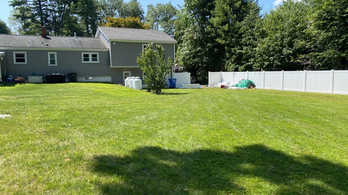 Fence Installation using Vinyl Fence 6ft Privacy by A Plus Exterior