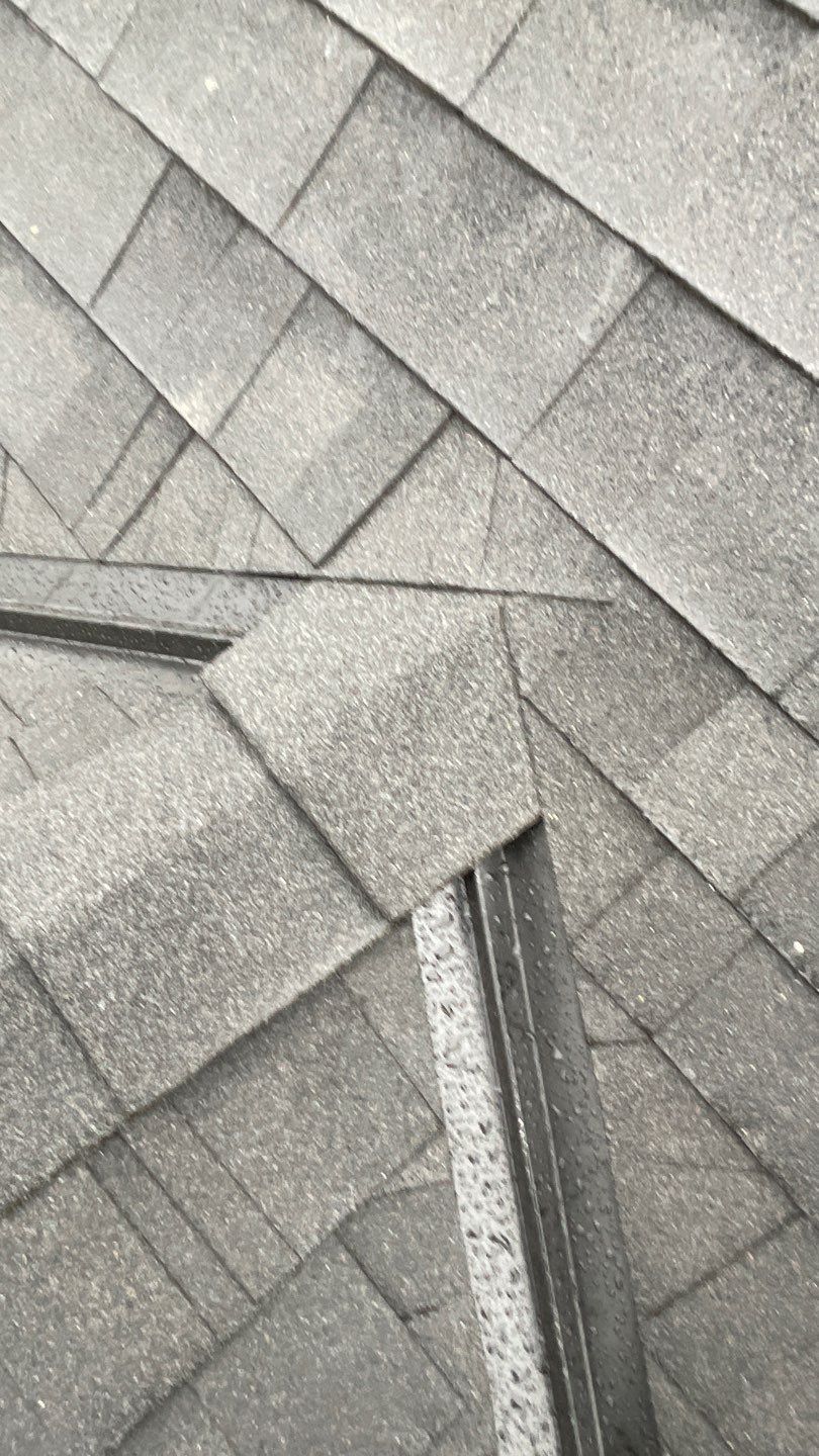 Residential Roofing Installation using OC Oakridge shingles with prolok accent roofs by Top Notch Roofing Inc