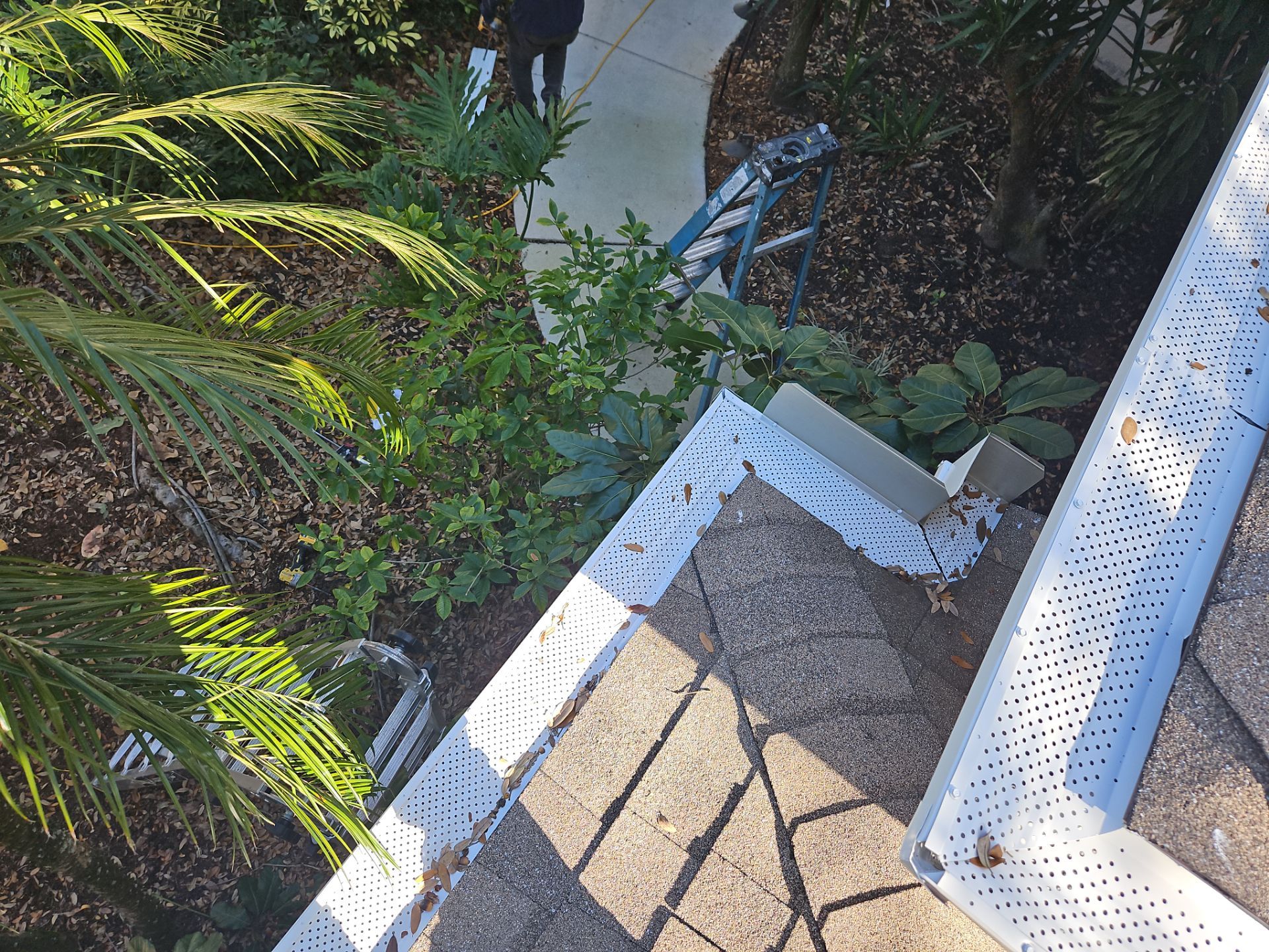 Seamless Aluminum Gutter Installation using 6 Inch Seamless Gutters in Sarasota FL by Gutter Professors