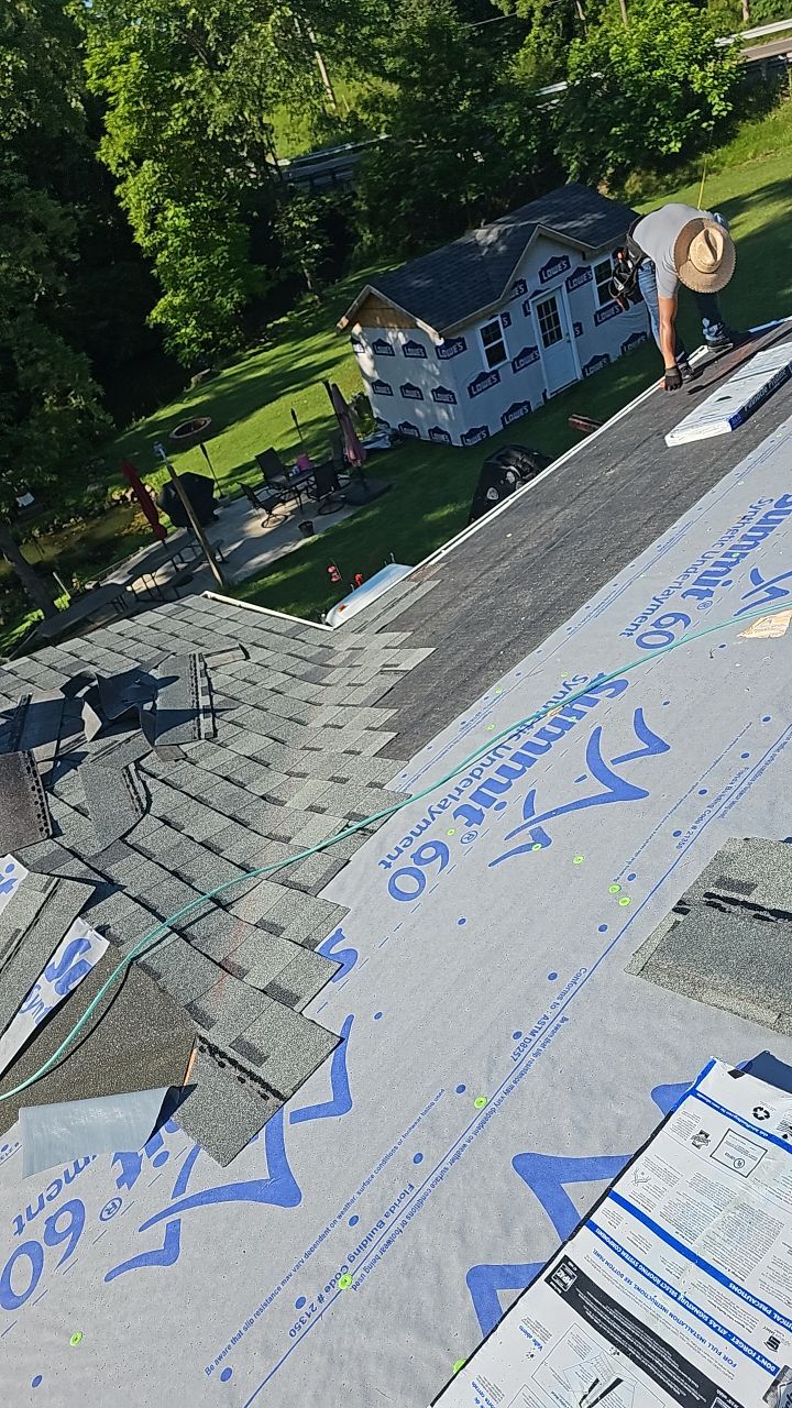 ATLAS PINNACLE COLOR: HEARTHSTONE by Eagle Eye Roofing