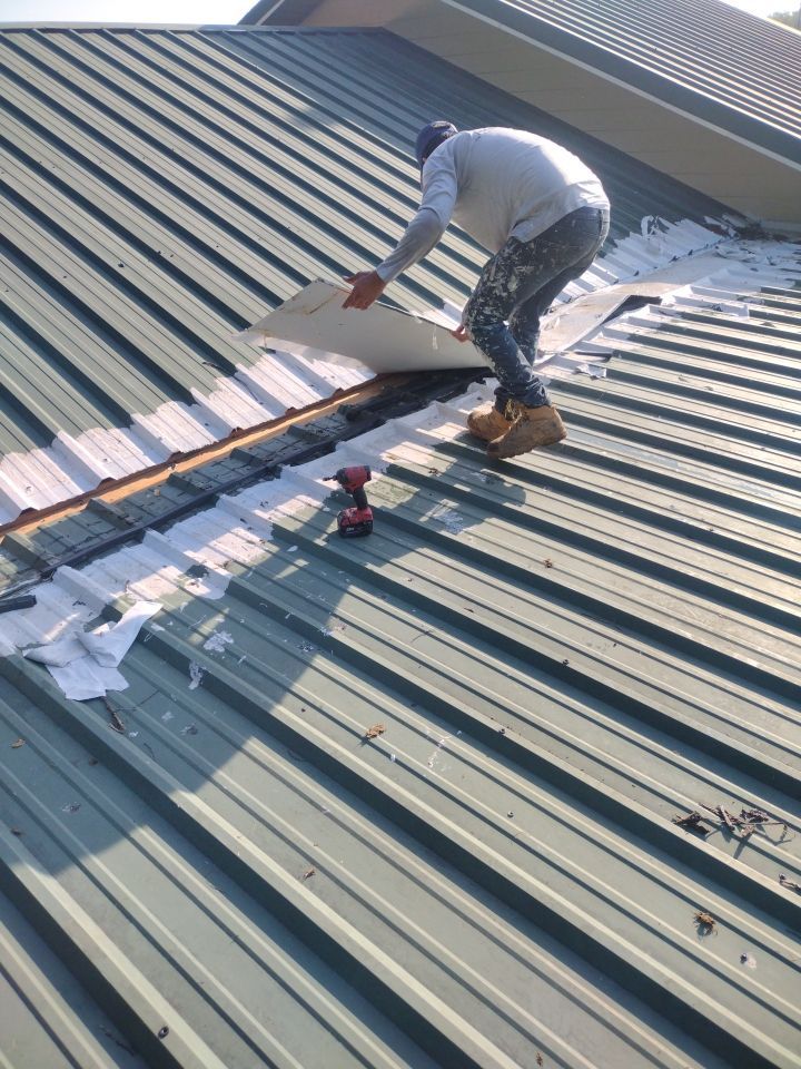 Residential Flat Roof Replacment: IB PVC by Hostetler Roofing