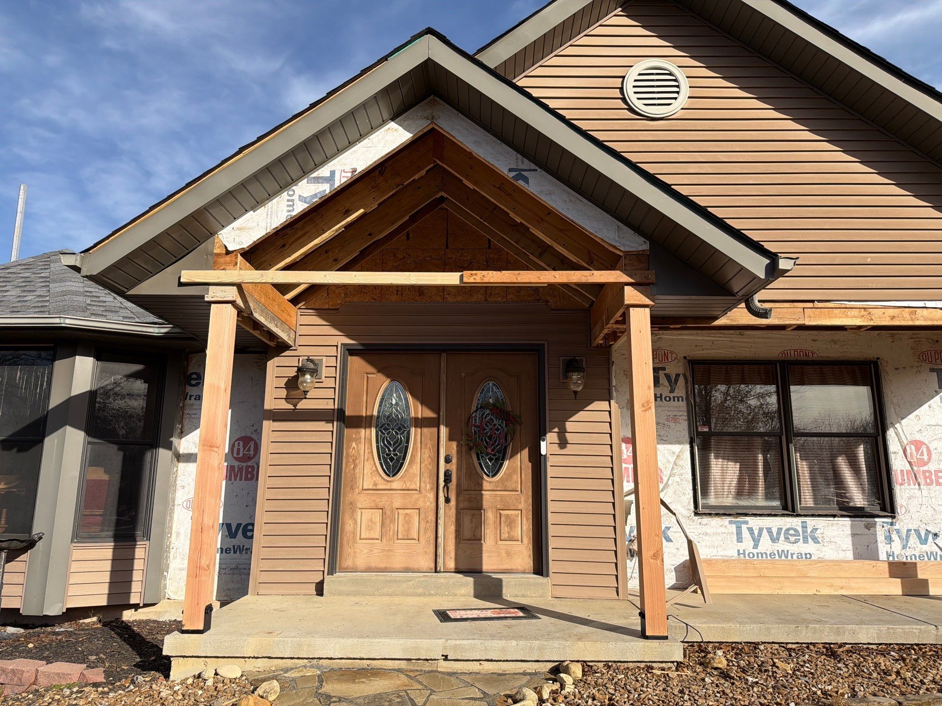 Comprehensive Exterior Renovation and Roof Replacement in Defiance by Acute Roofing And Exteriors