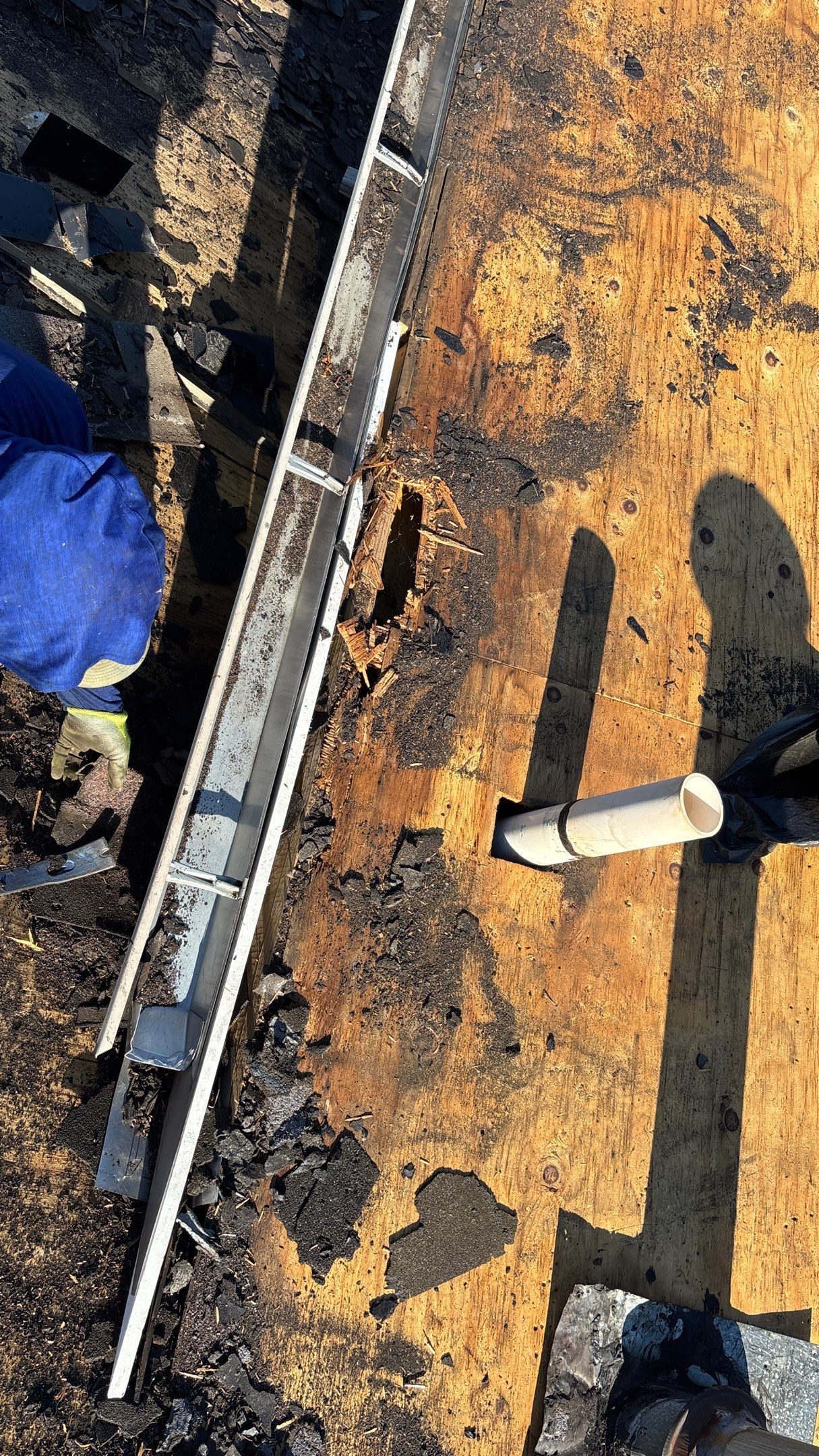 Roof Replacement using Owens Corning Brownwood by 180 Contractors