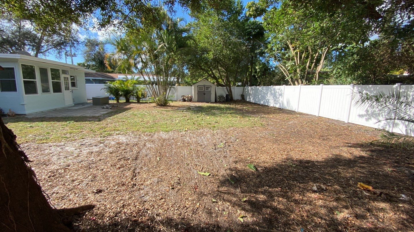 Bradenton, FL 4 ft. and 6 ft. Vinyl Privacy Fence by Asap fence and gates, LLC