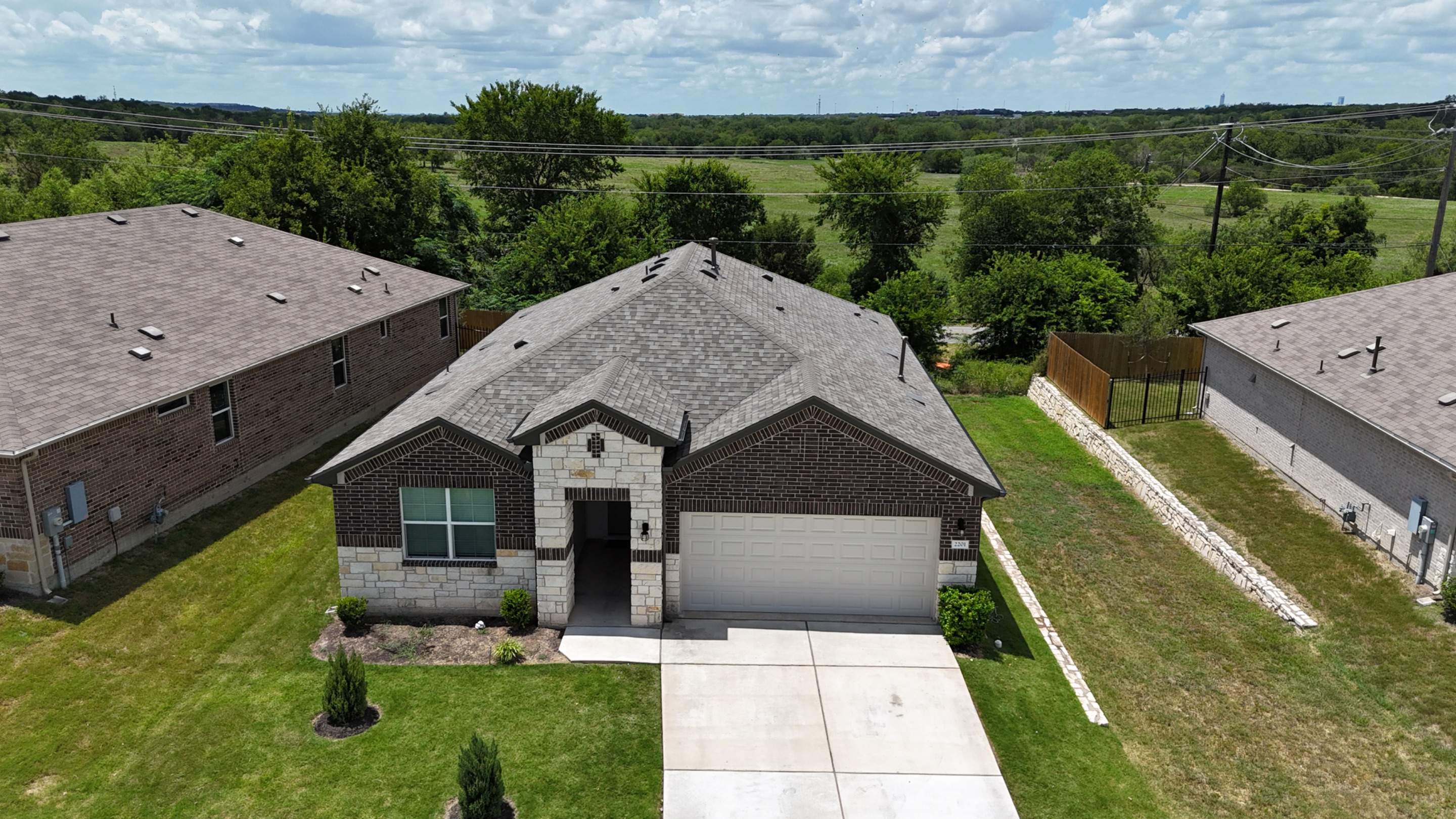 Driftwood - Owens Corning TruDefinition Duration by RoofsOnly.com