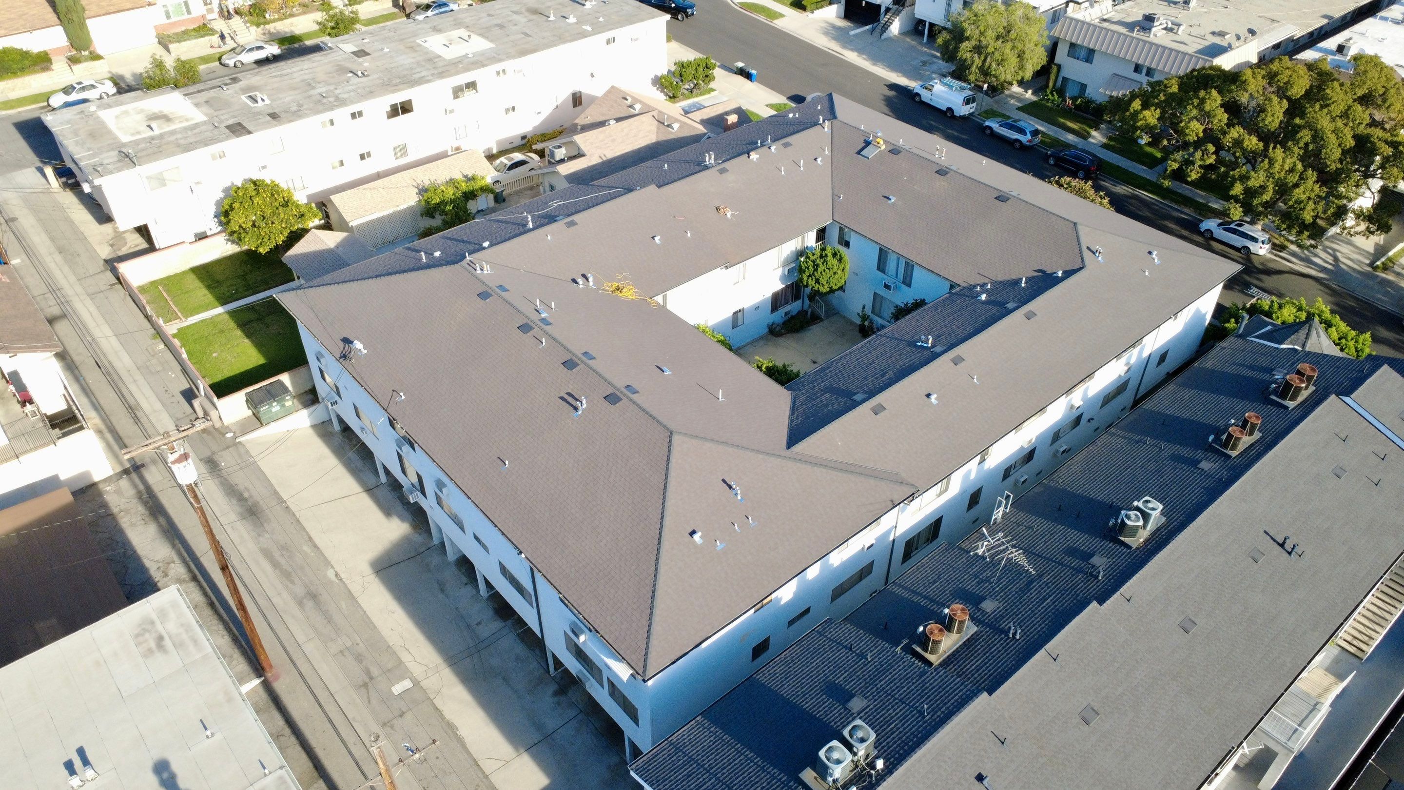 New Roof! Aparmtent Building in Burbank, CA by Hull Brothers Roofing