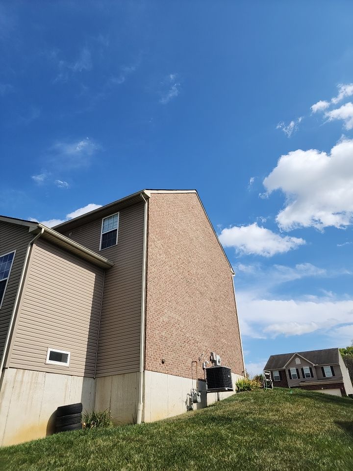 Liberty Township - Pristine Black by Tamlin Roofing