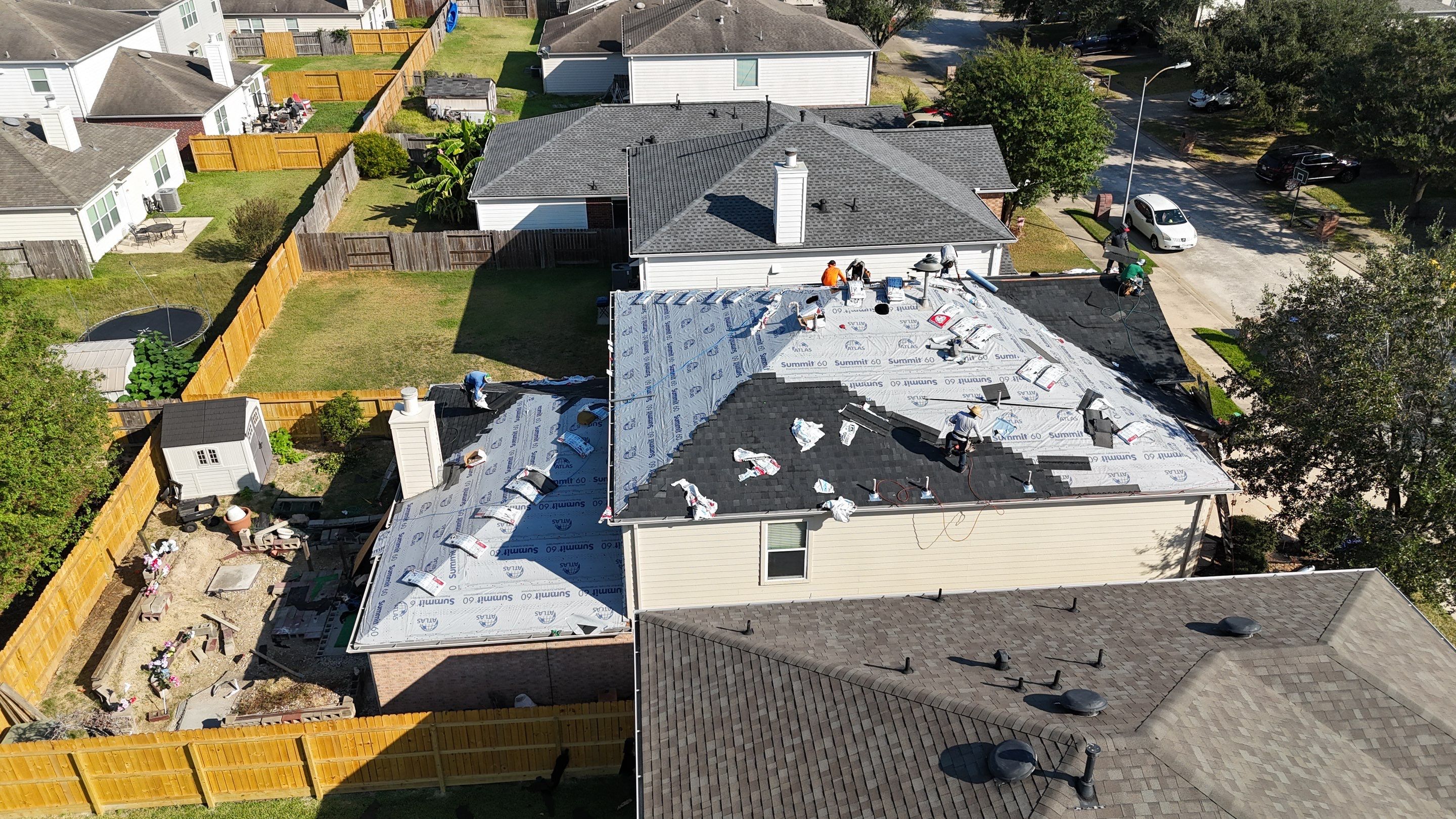 Atascocita Roof Installation using Atlas Pinnacle Pristine by Modern BYLT Roofing & Construction