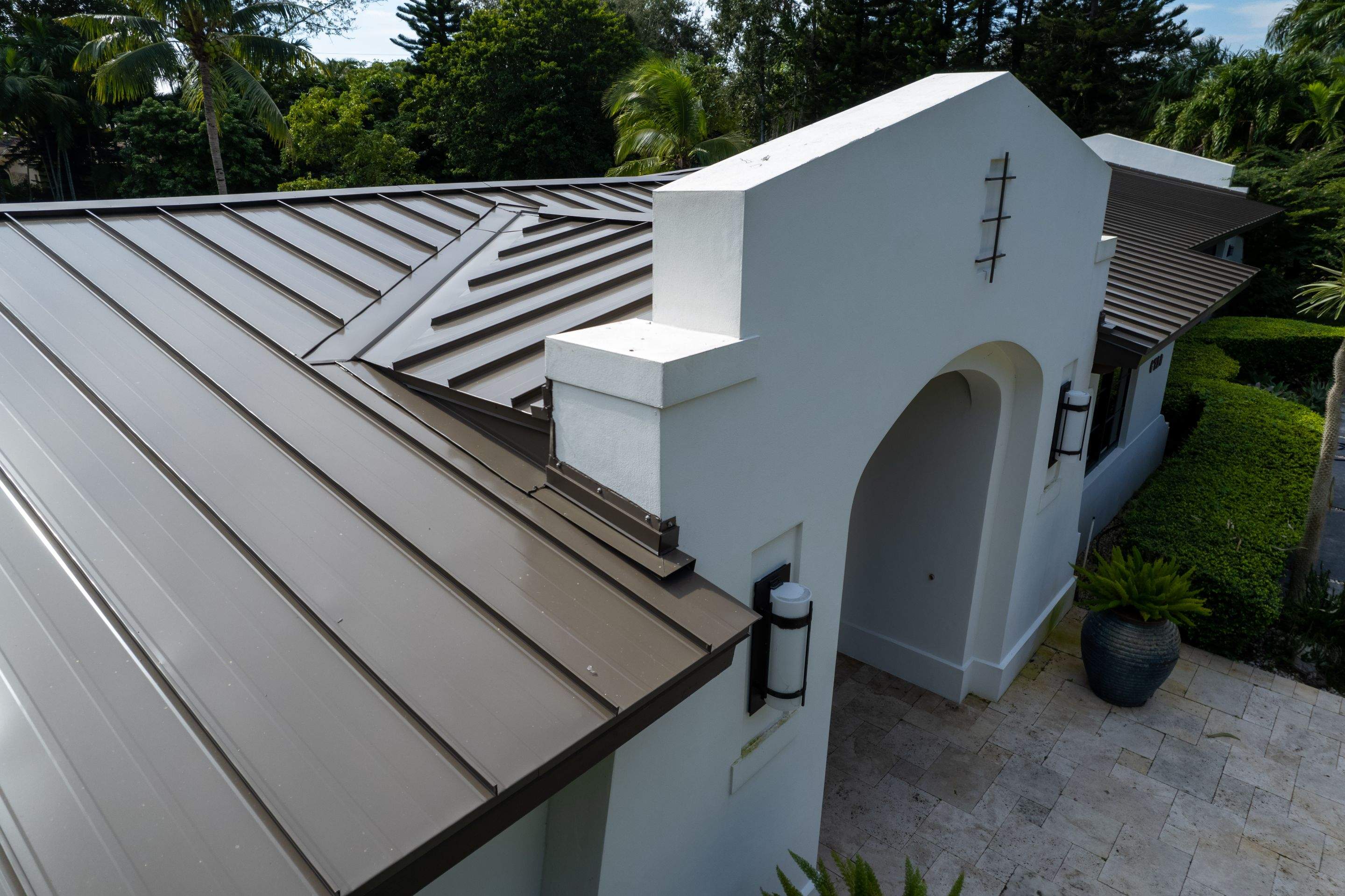 Metal Roof - Galvalume - Medium Bronze by Istueta Roofing