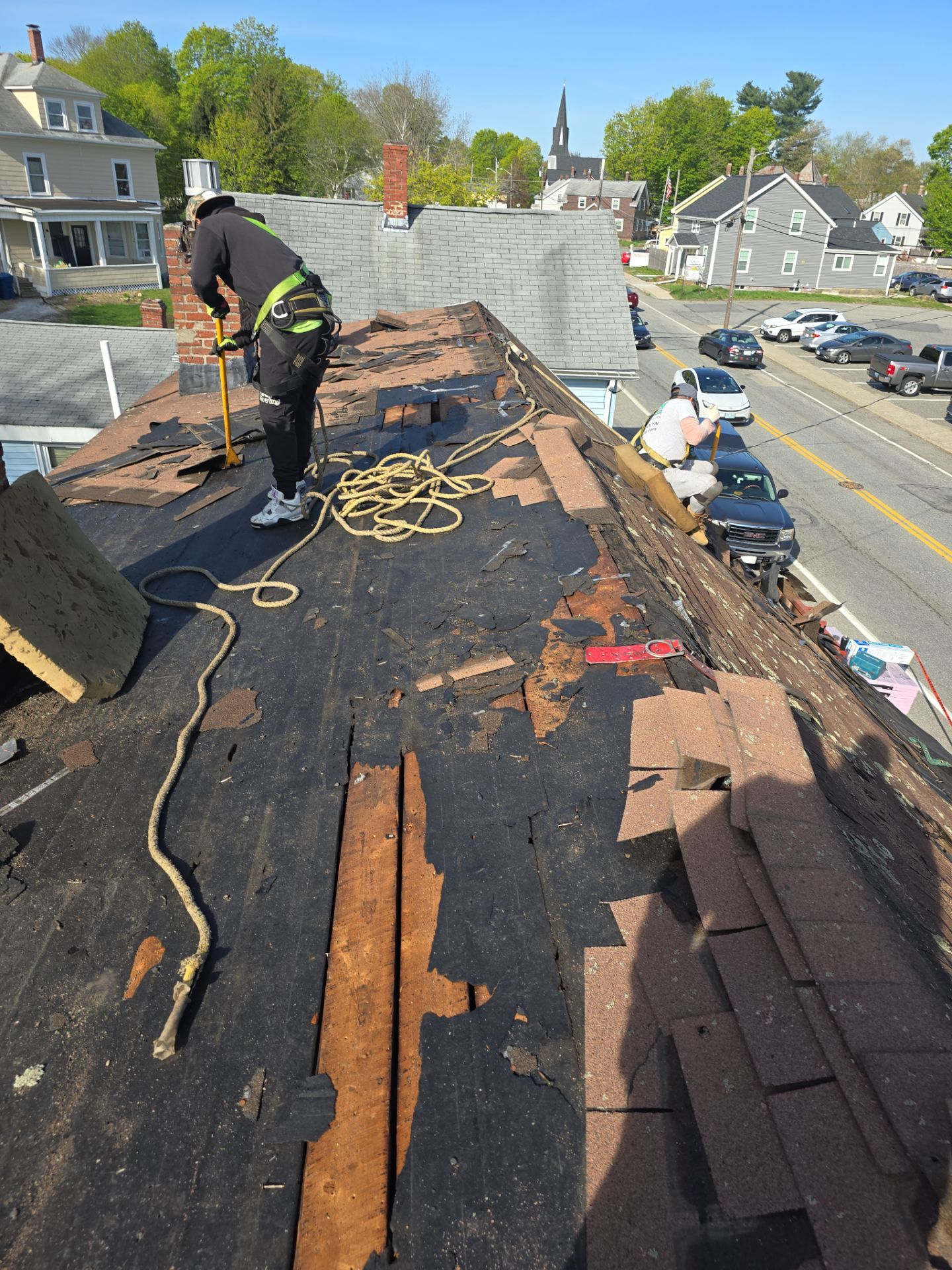 Roof Replacement with Owens Corning TruDefinition Shingles in Midnight Plum by Mighty Dog Roofing of Greater Middlesex County