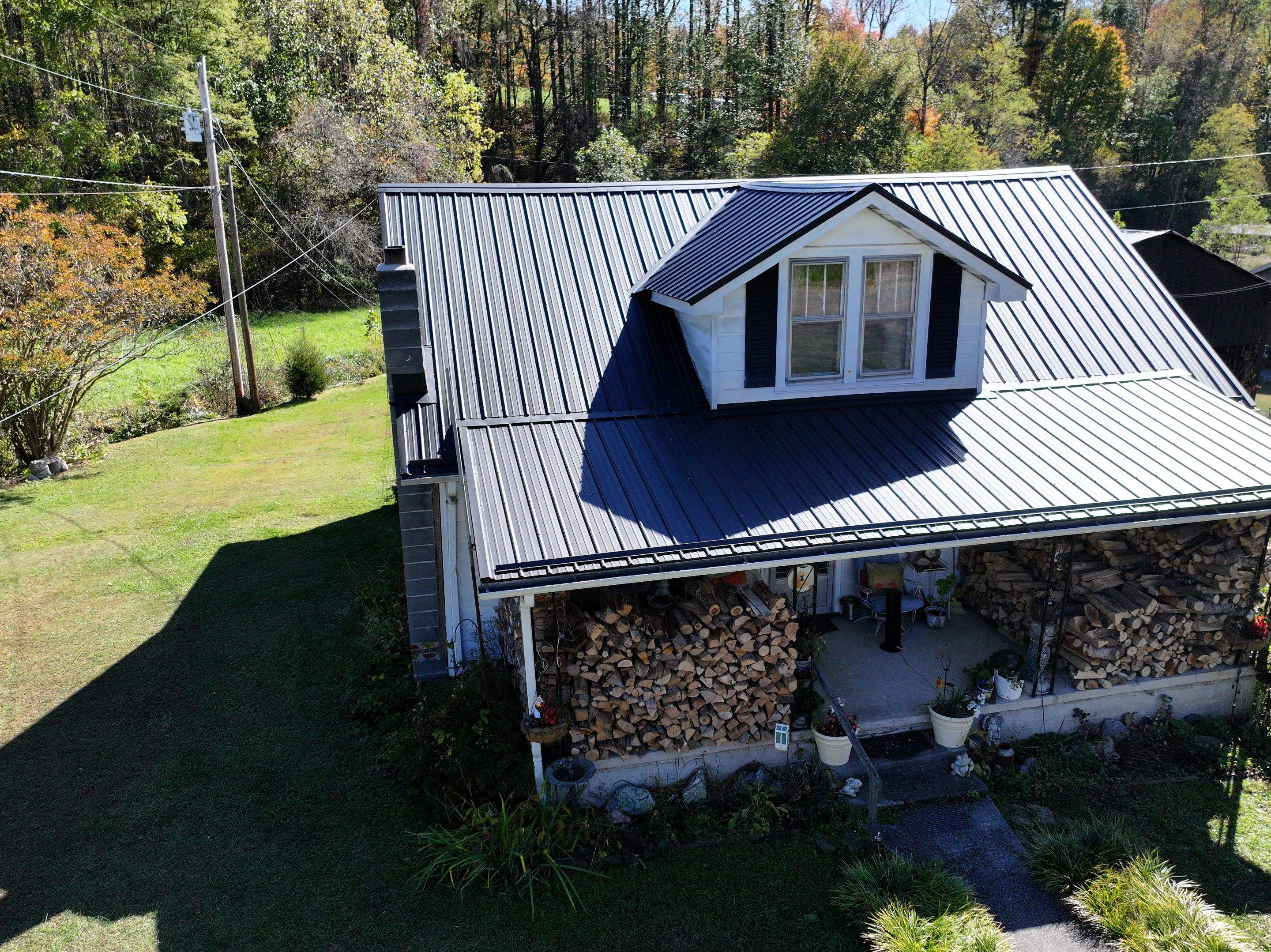 Heim Residence by Omnia Roofing