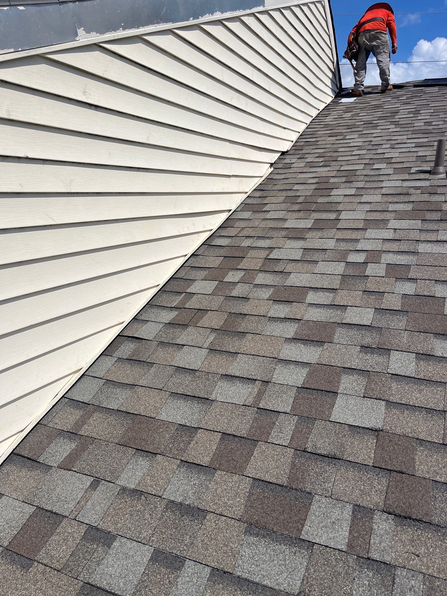 Residential Roofing Installation using Owen's Corning Duration (Lifetime) Shingles by Roof Repair Company