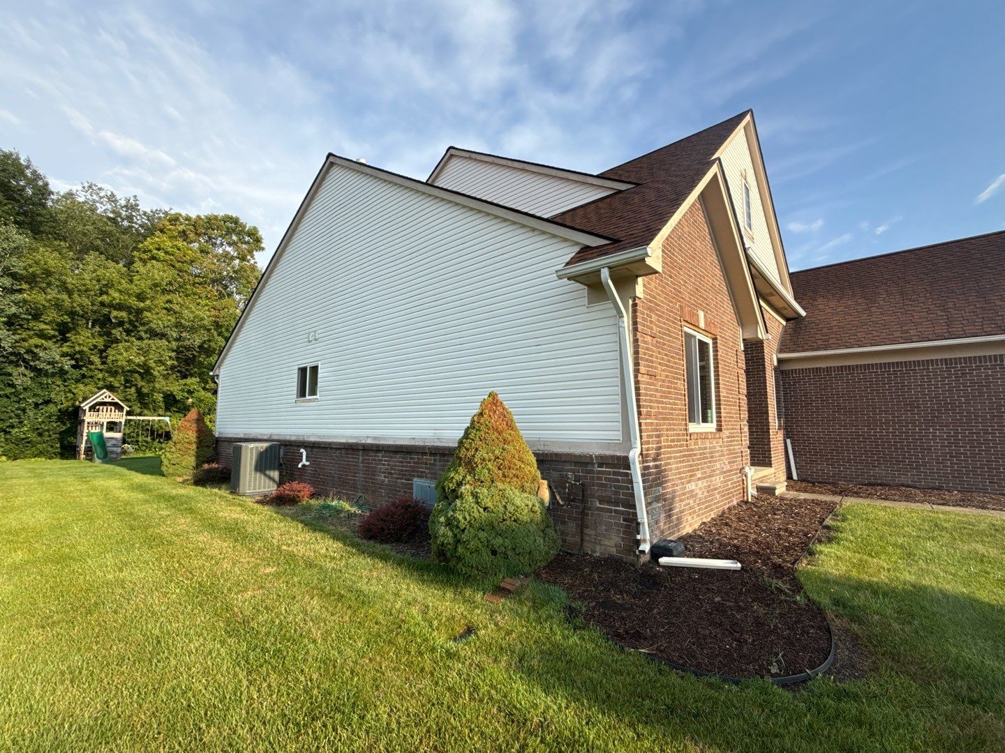 Siding Replacement using Alside D4 Odyssey-Plus Dutchlap Tuscan Clay by 180 Contractors