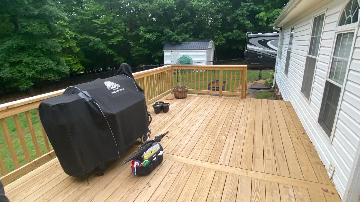 Deck using Wood Sealant by DuraSeal