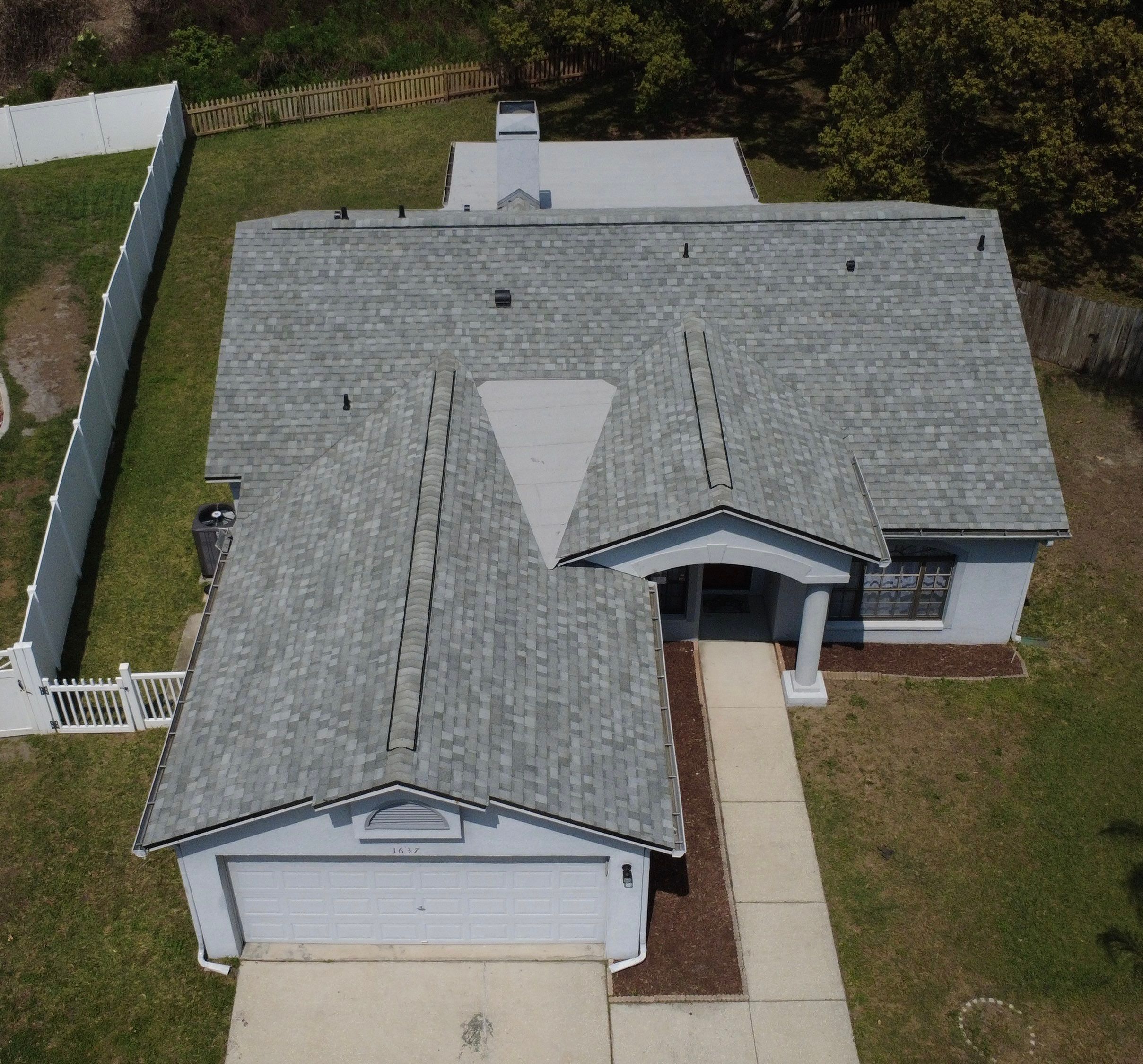 Roof repplacement in Brandon, FL by Steadfast Roofing 