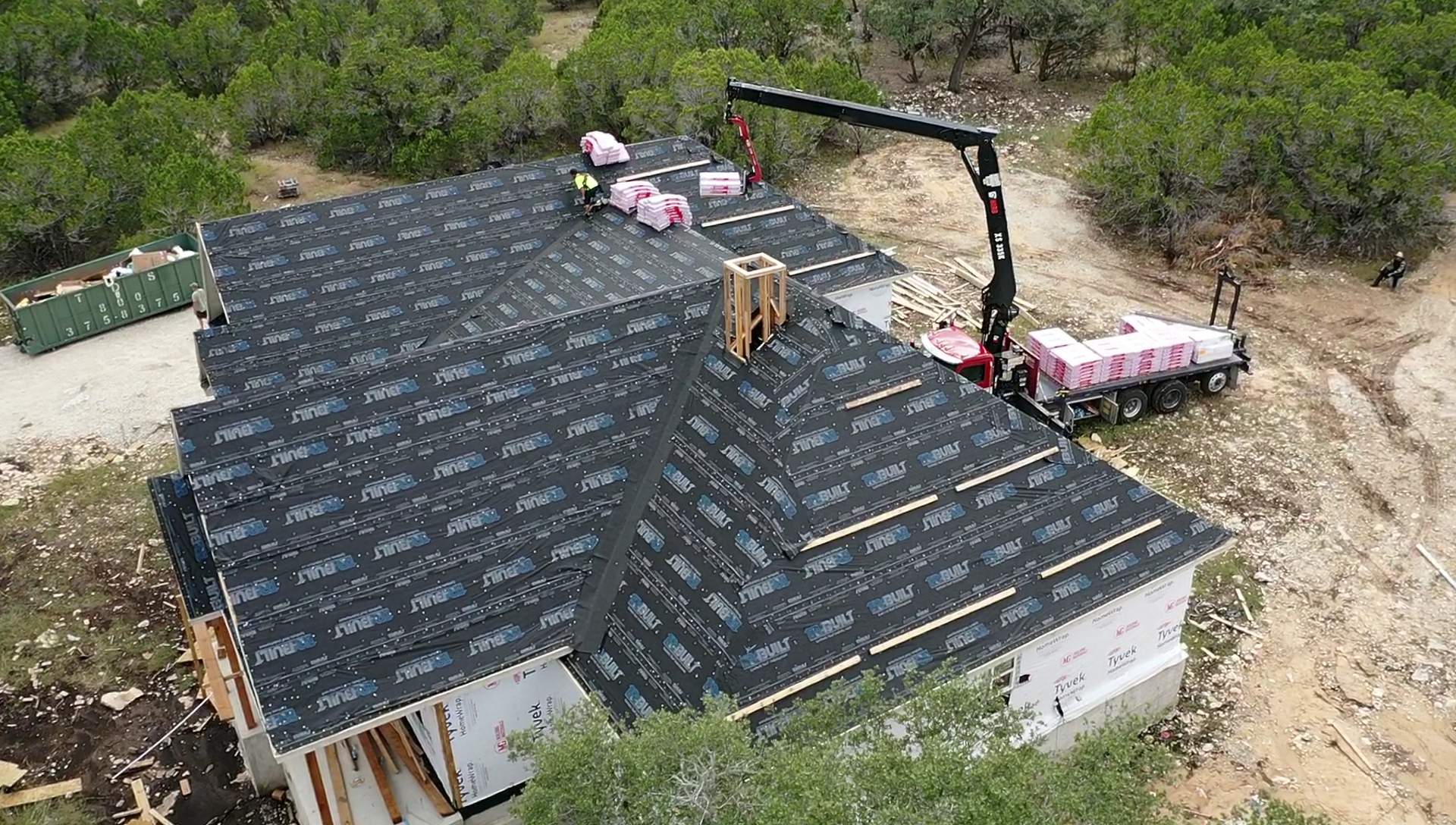 New Home Construction using Owens Corning 30 year Architectural Shingles by Premier Roofing and Contracting