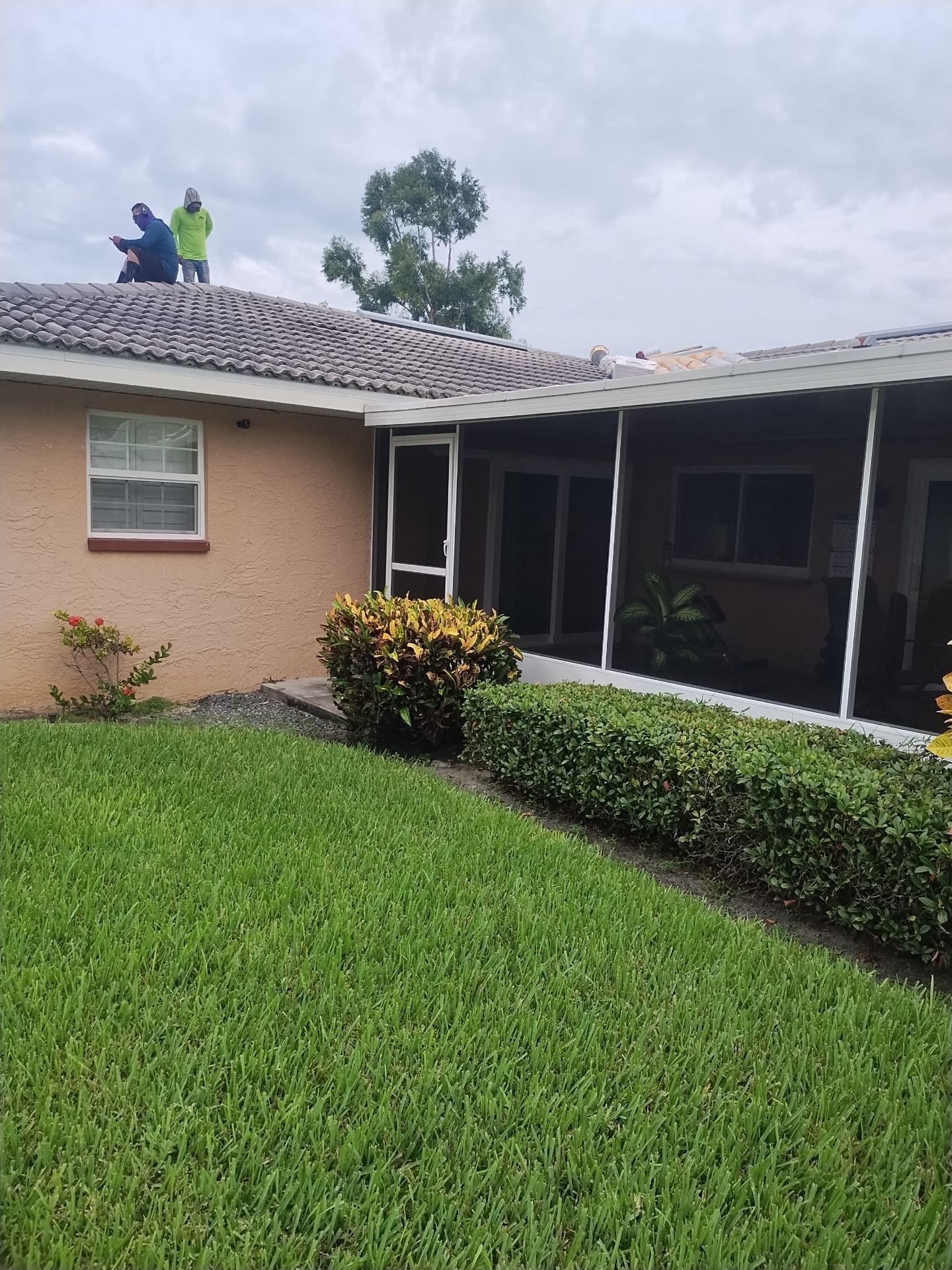Project in St. Petersburg 33712 by Mitchell Roofing Company LLC