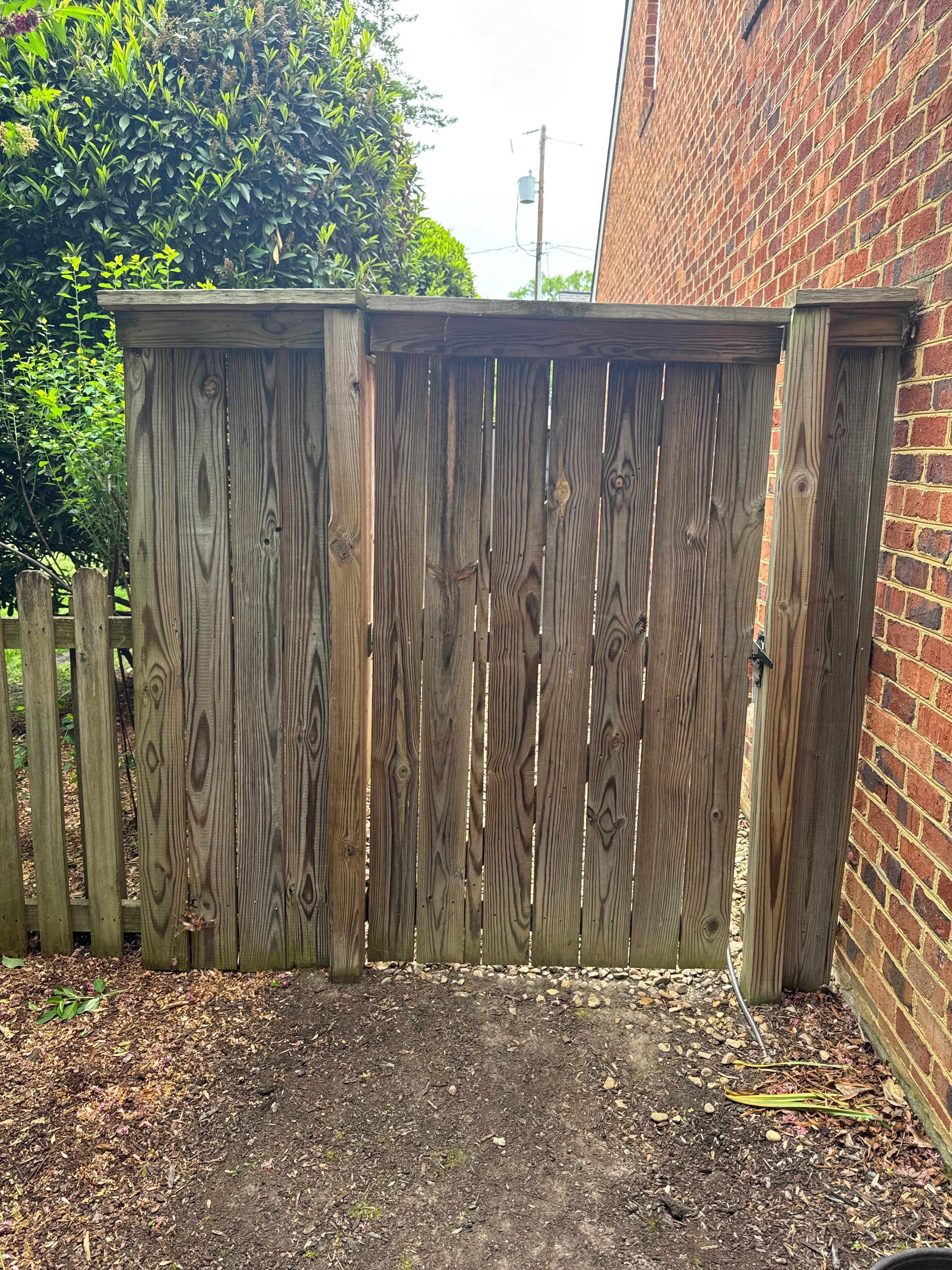 Deck and Fence Powerwash and Staining in Richmond, VA by Graystone Group