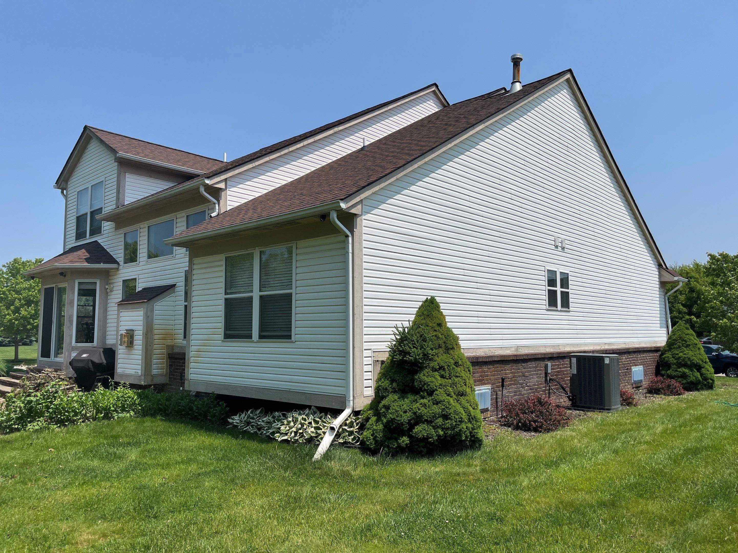 Siding Replacement using Alside D4 Odyssey-Plus Dutchlap Tuscan Clay by 180 Contractors