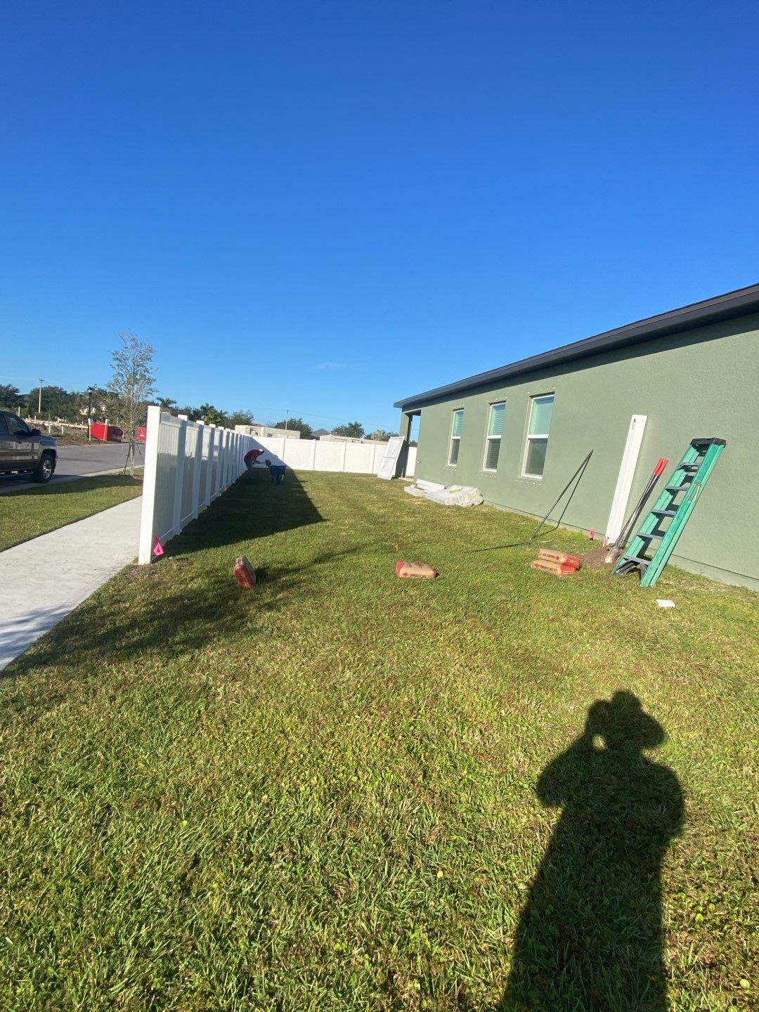 Ruskin, FL  6 ft. Tall White Vinyl Privacy Fence  by Asap fence and gates, LLC