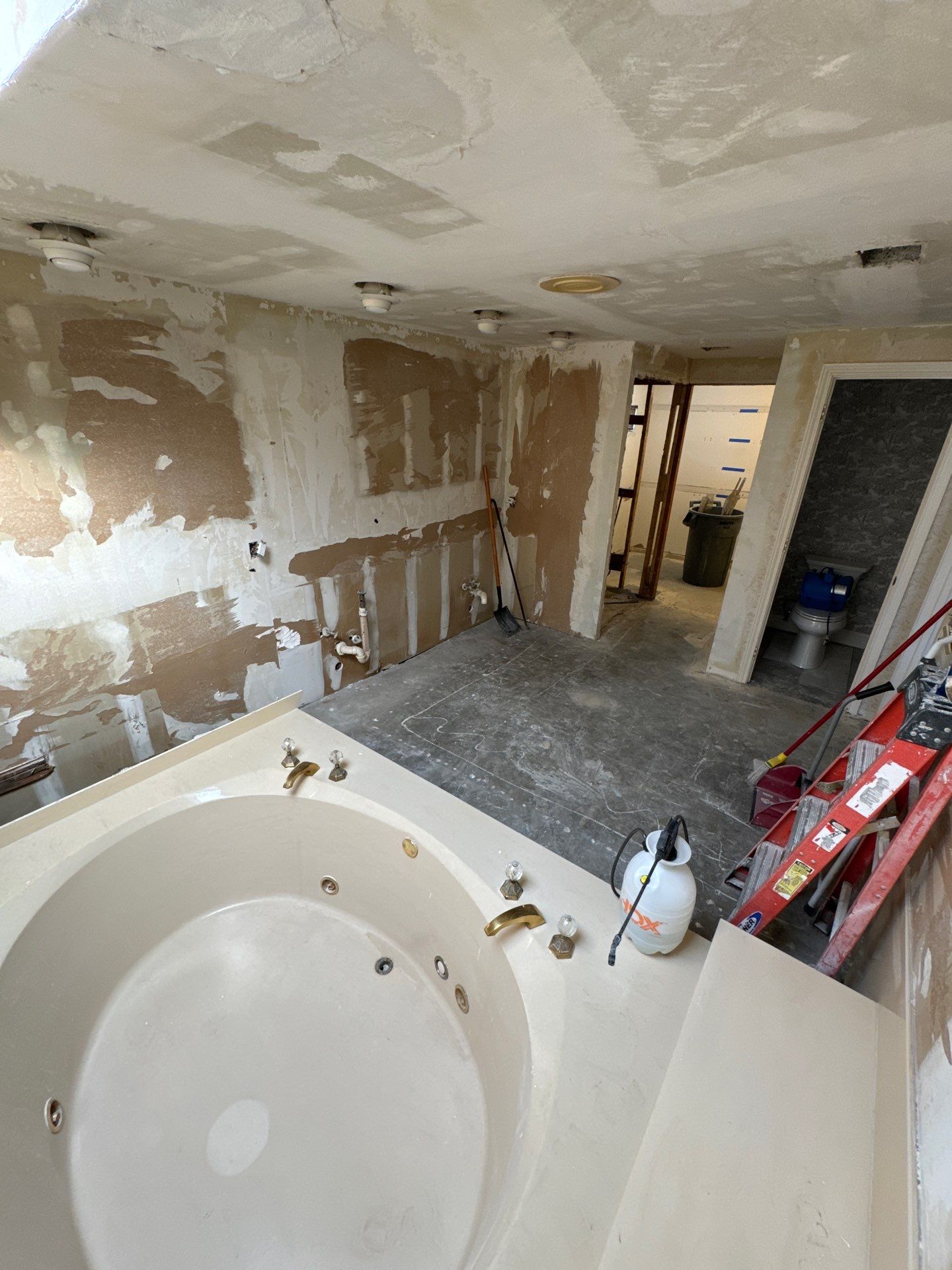 Primary RR Remodel by HOMES BY JAR