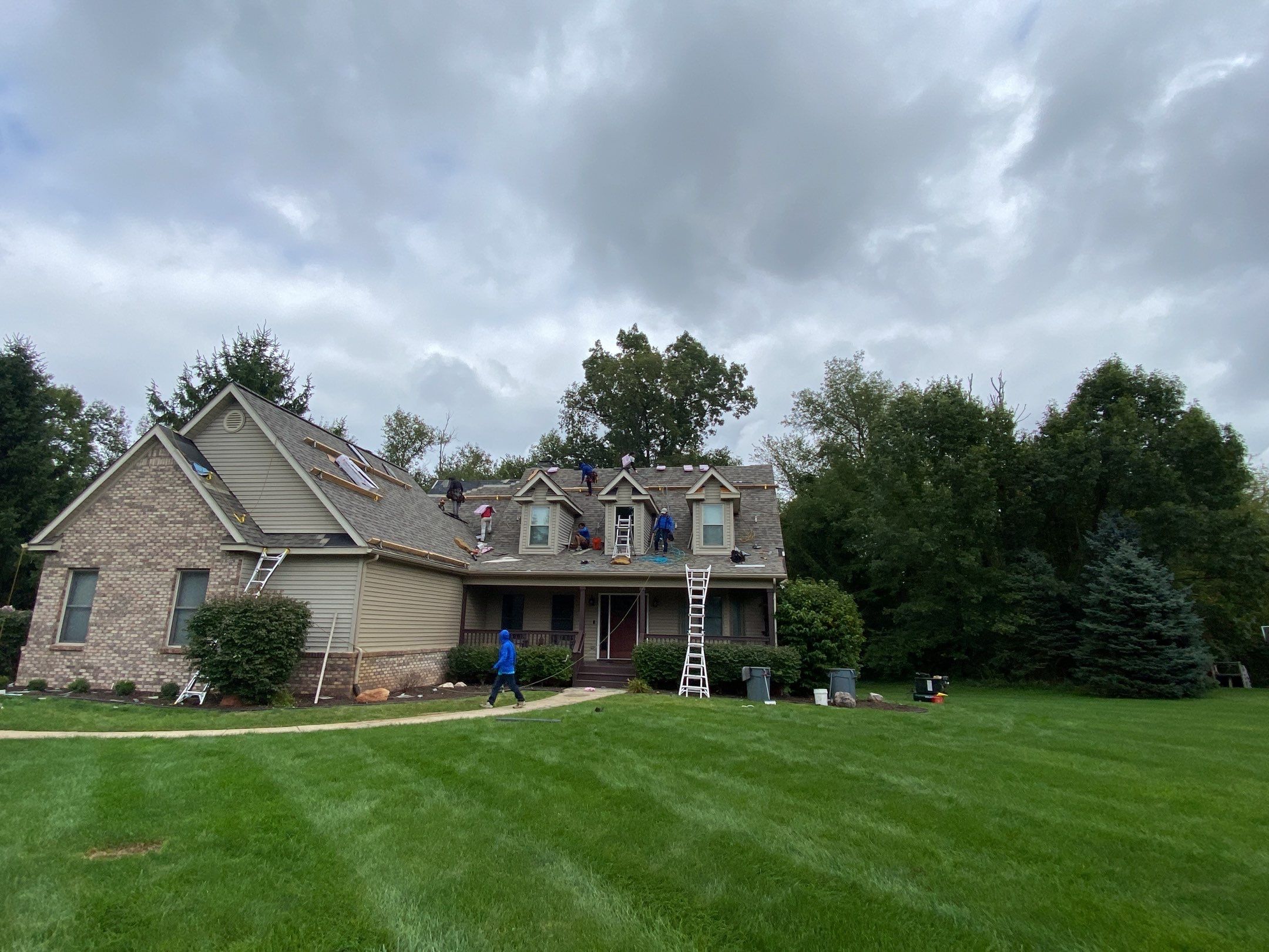 Roof Replacement using Owens Corning by 180 Contractors