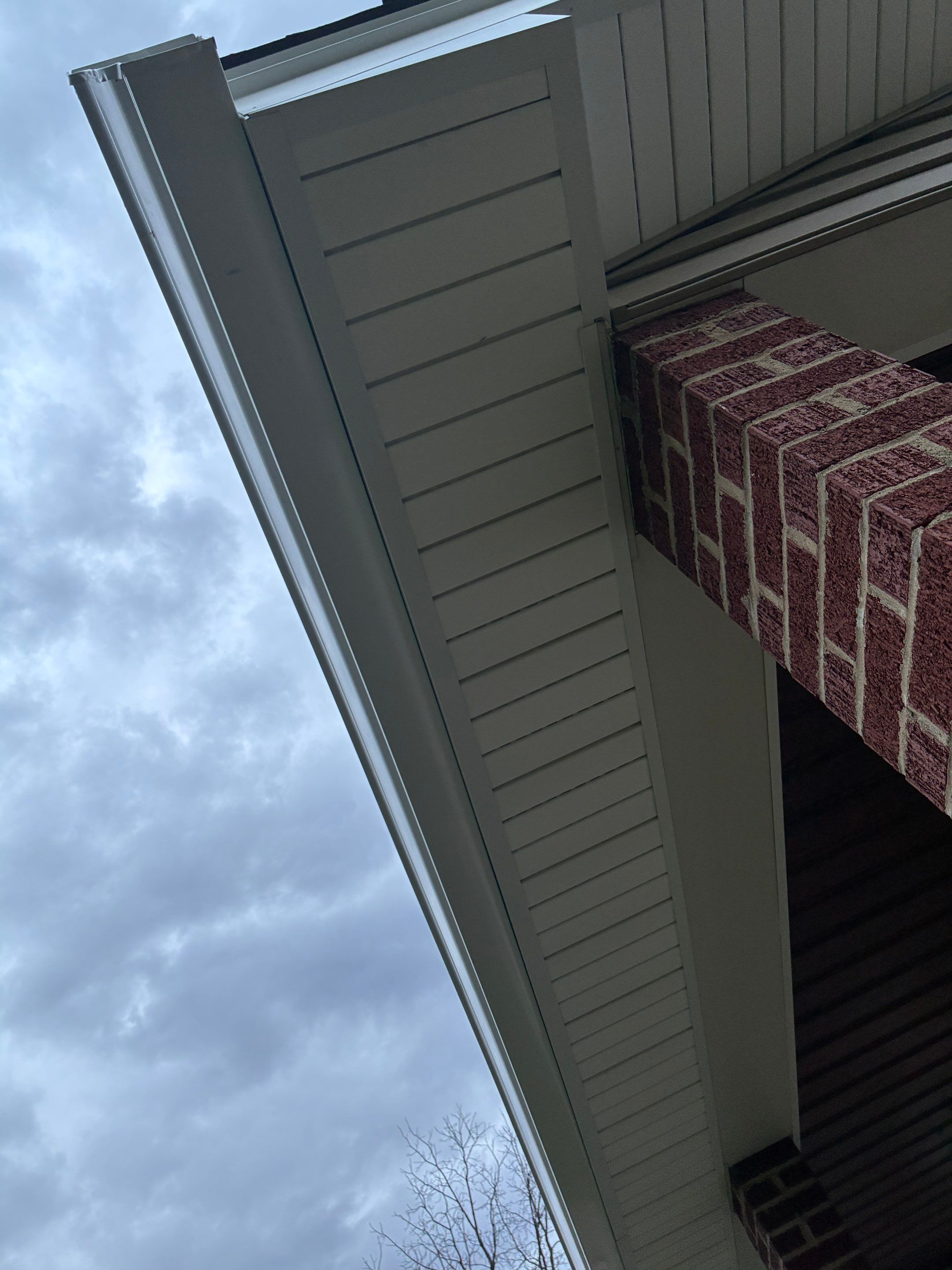 From ancient aluminum to beautiful vinyl siding in Westview by Ideal Siding Pittsburgh