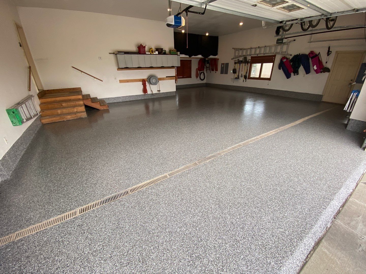 Garage using Silver Creek by Select Painting, Coatings & Garage Cabinets