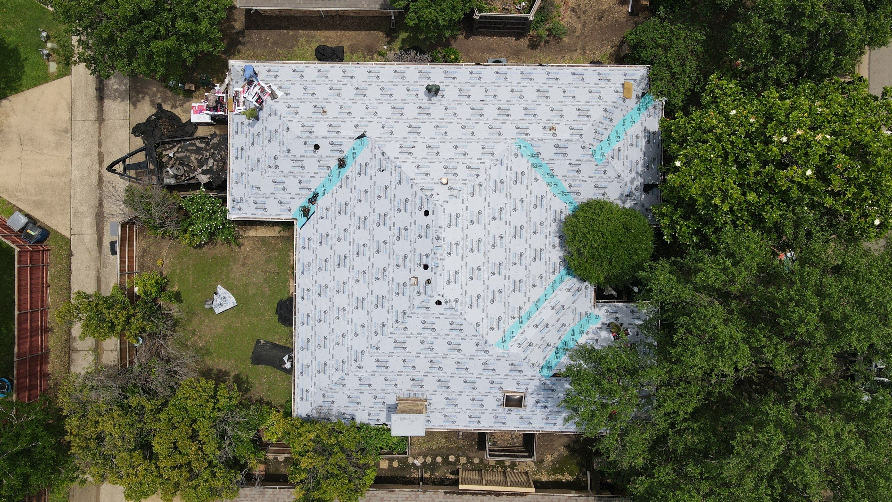 Project in Dallas by Armor Roofing | Exteriors