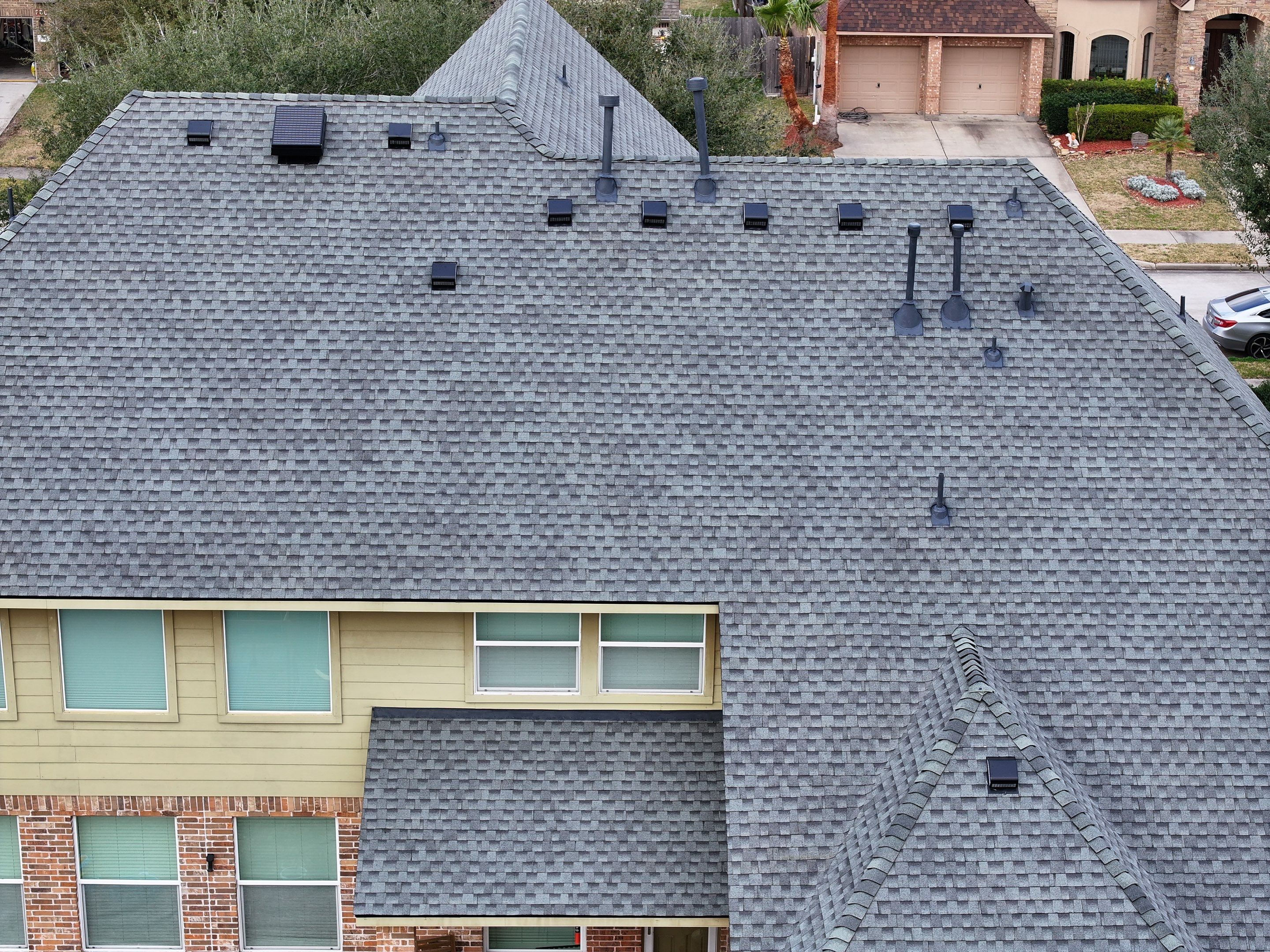 GAF HDZ - Slate by Elite Roofing LLC