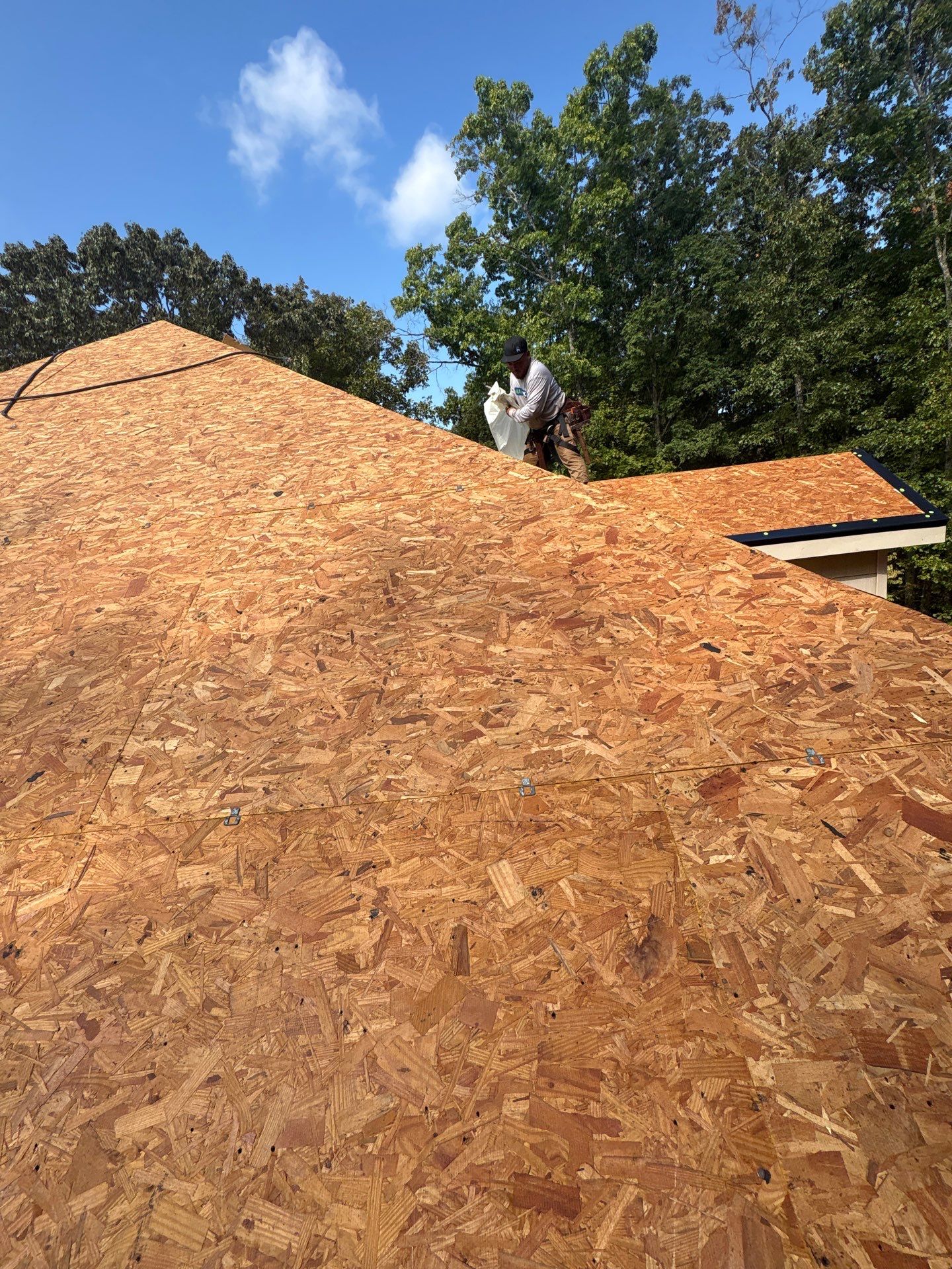 Asphalt Roof Replacement in Gadsden by NANOROOF Alabama